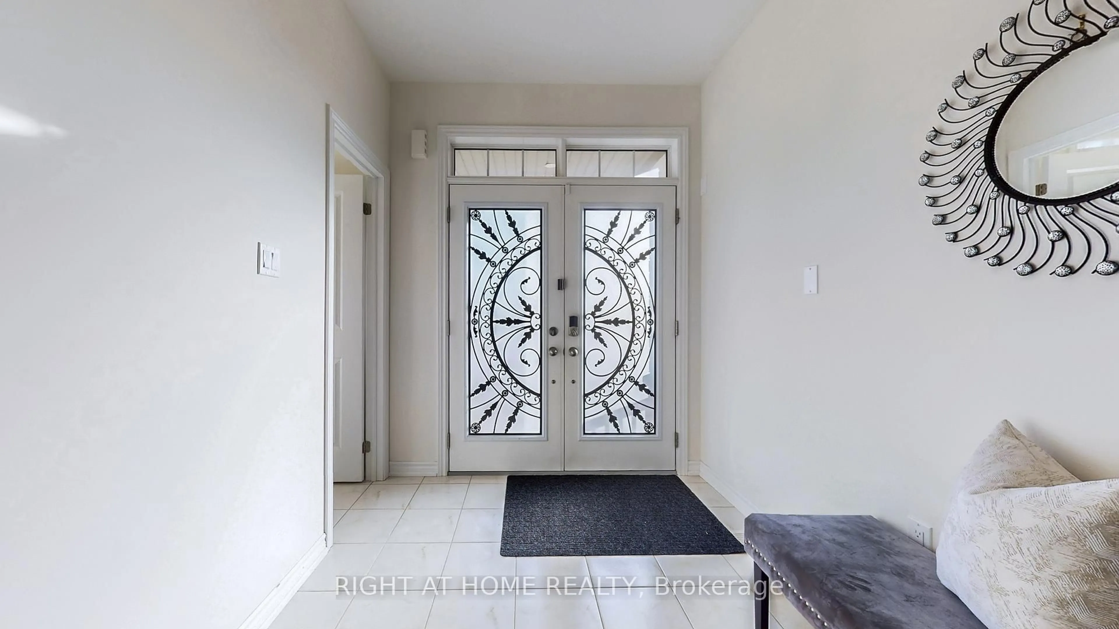 Indoor entryway for 76 Auckland Dr, Whitby Ontario L1P 0G7