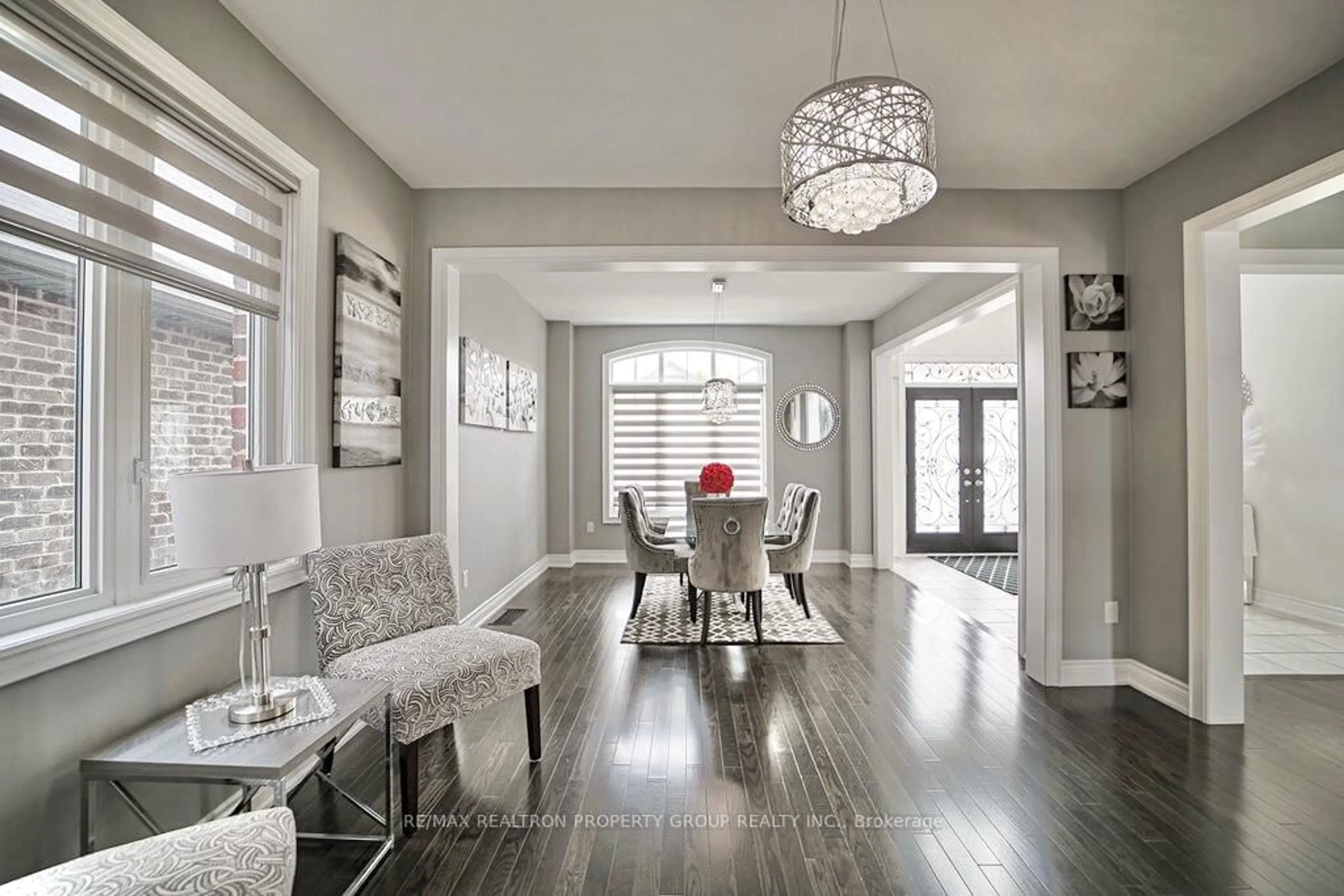 Indoor entryway for 14 Gomme Ave, Clarington Ontario L1B 0K9