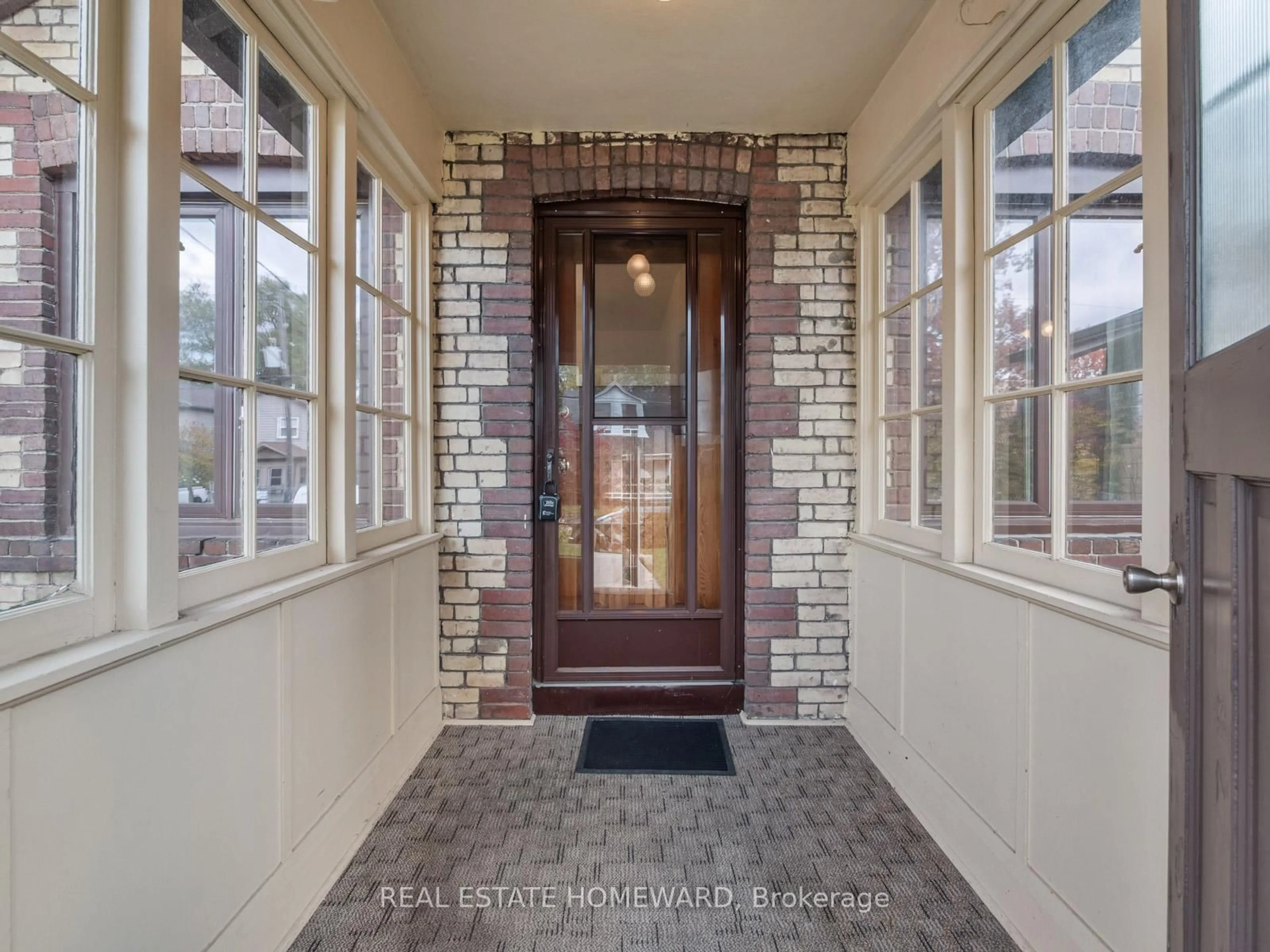 Indoor entryway for 5 Northview Ave, Toronto Ontario M1N 1V9