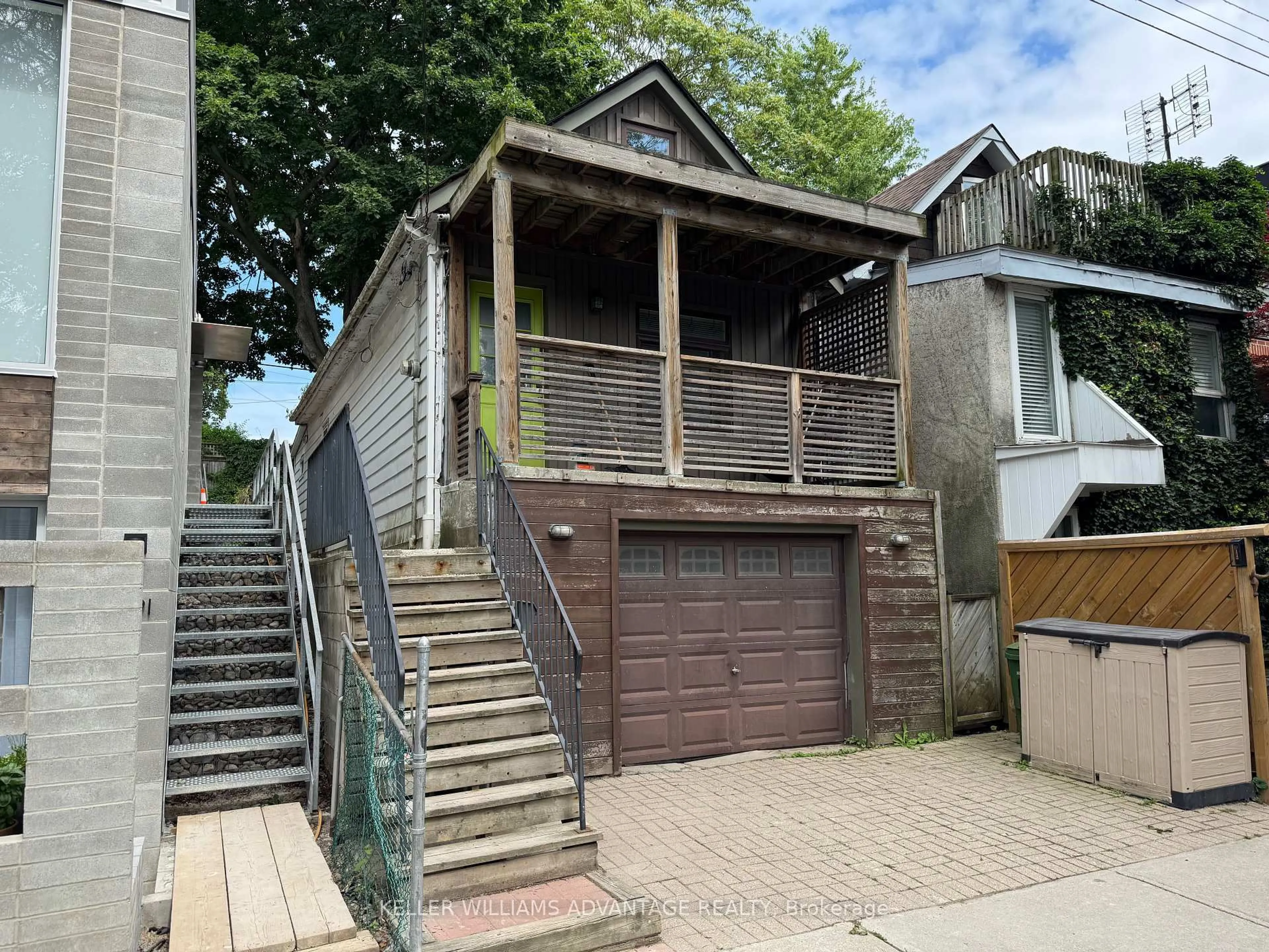 Unknown for 587 Craven Rd, Toronto Ontario M4L 2Z6