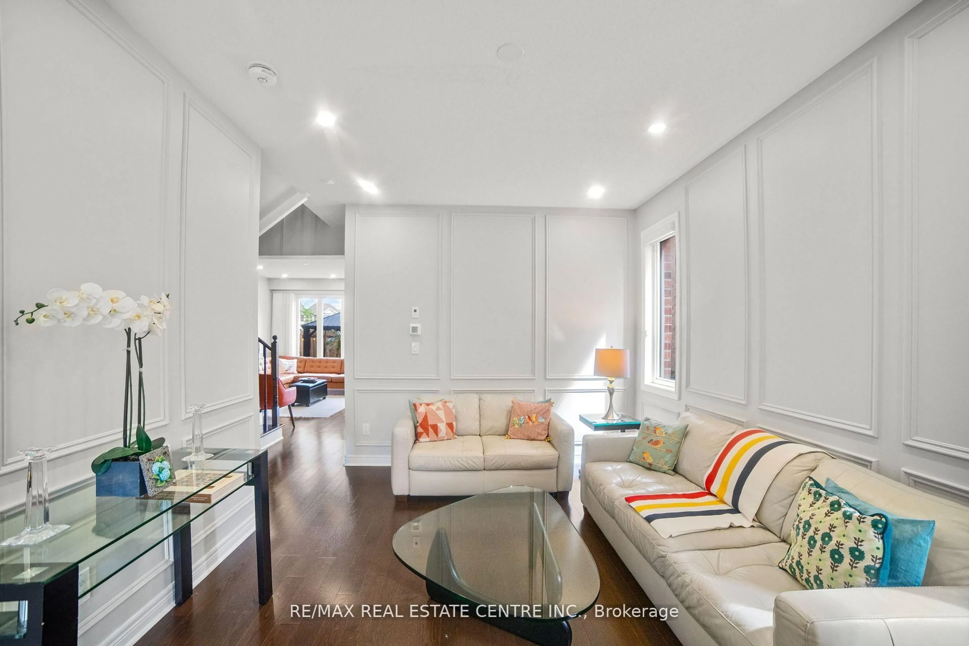 Living room with furniture, unknown for 1106 Cactus Cres, Pickering Ontario L1X 0G9