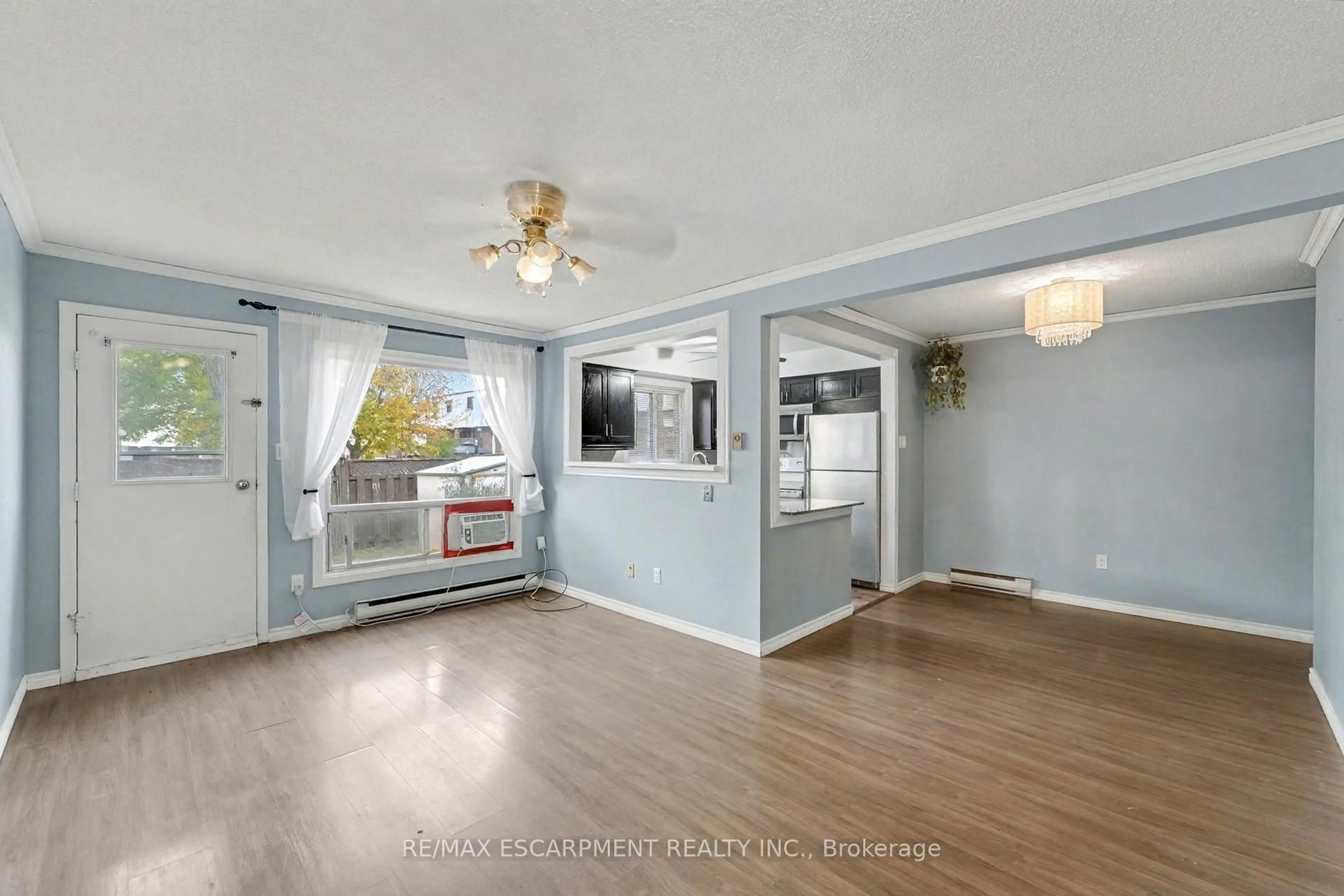 Unknown for 1100 Oxford St #9, Oshawa Ontario L1J 6G4