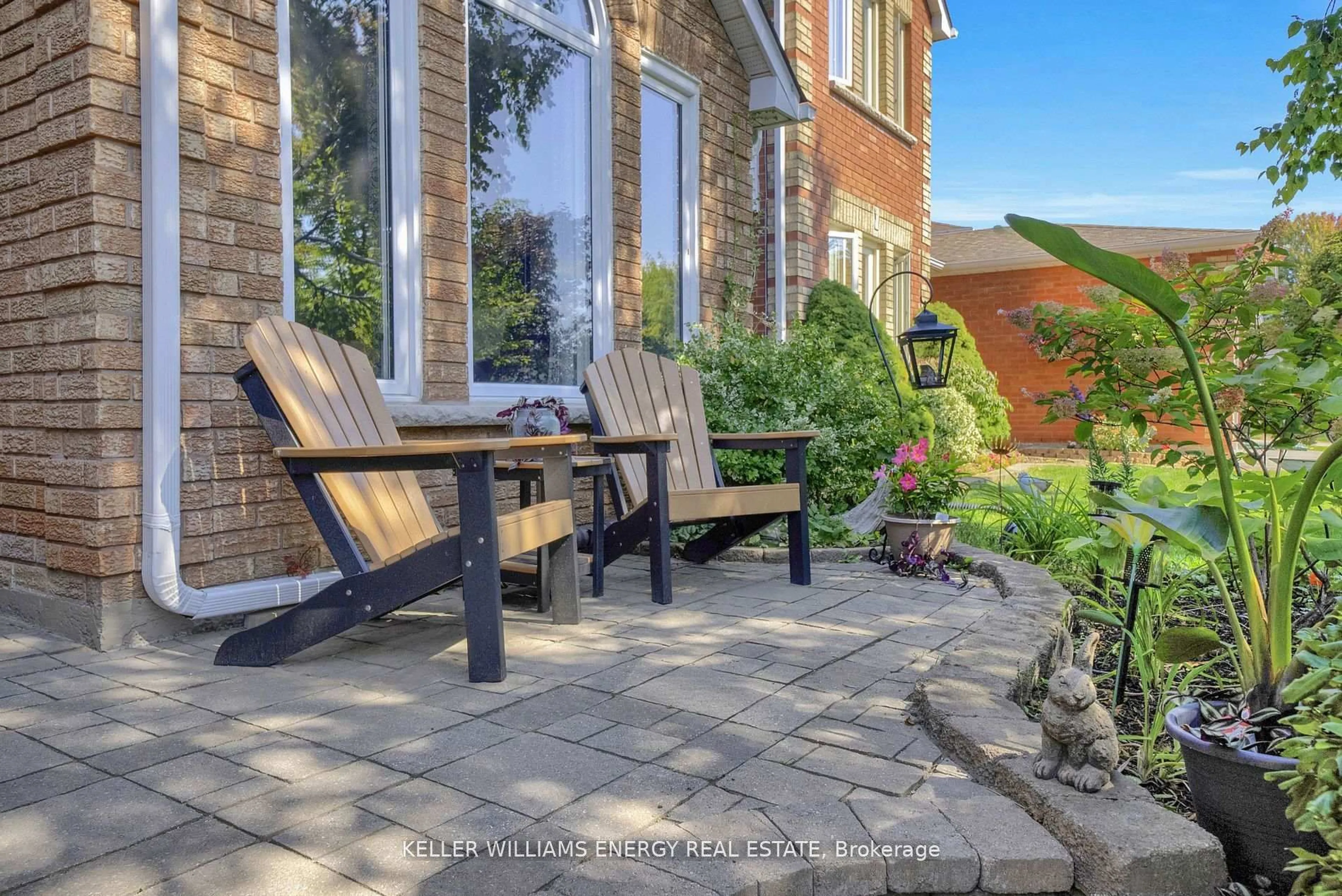 Patio, street for 44 Rutherford Dr, Clarington Ontario L1B 1G7