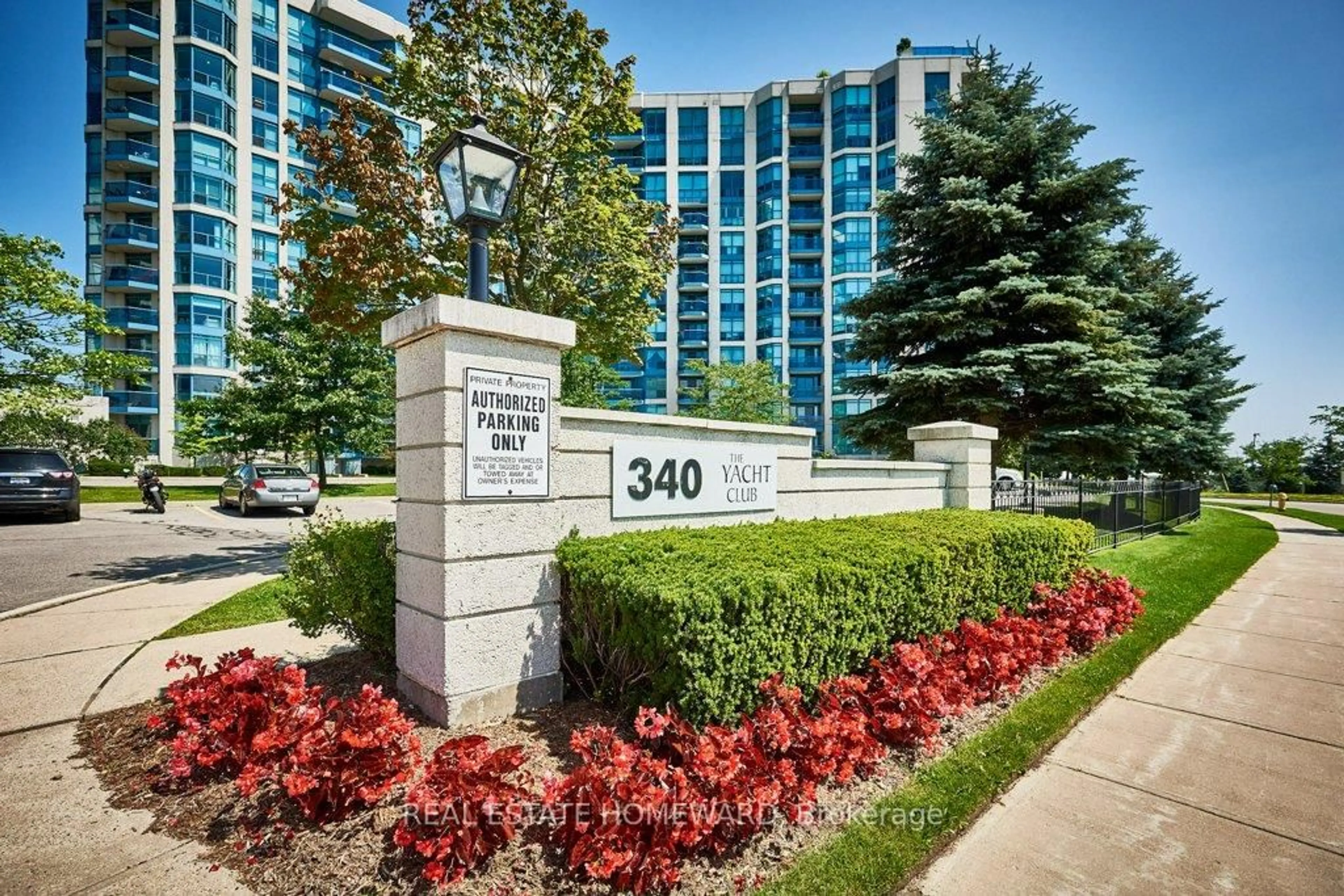 Indoor foyer for 340 Watson St #716, Whitby Ontario L1N 3G1