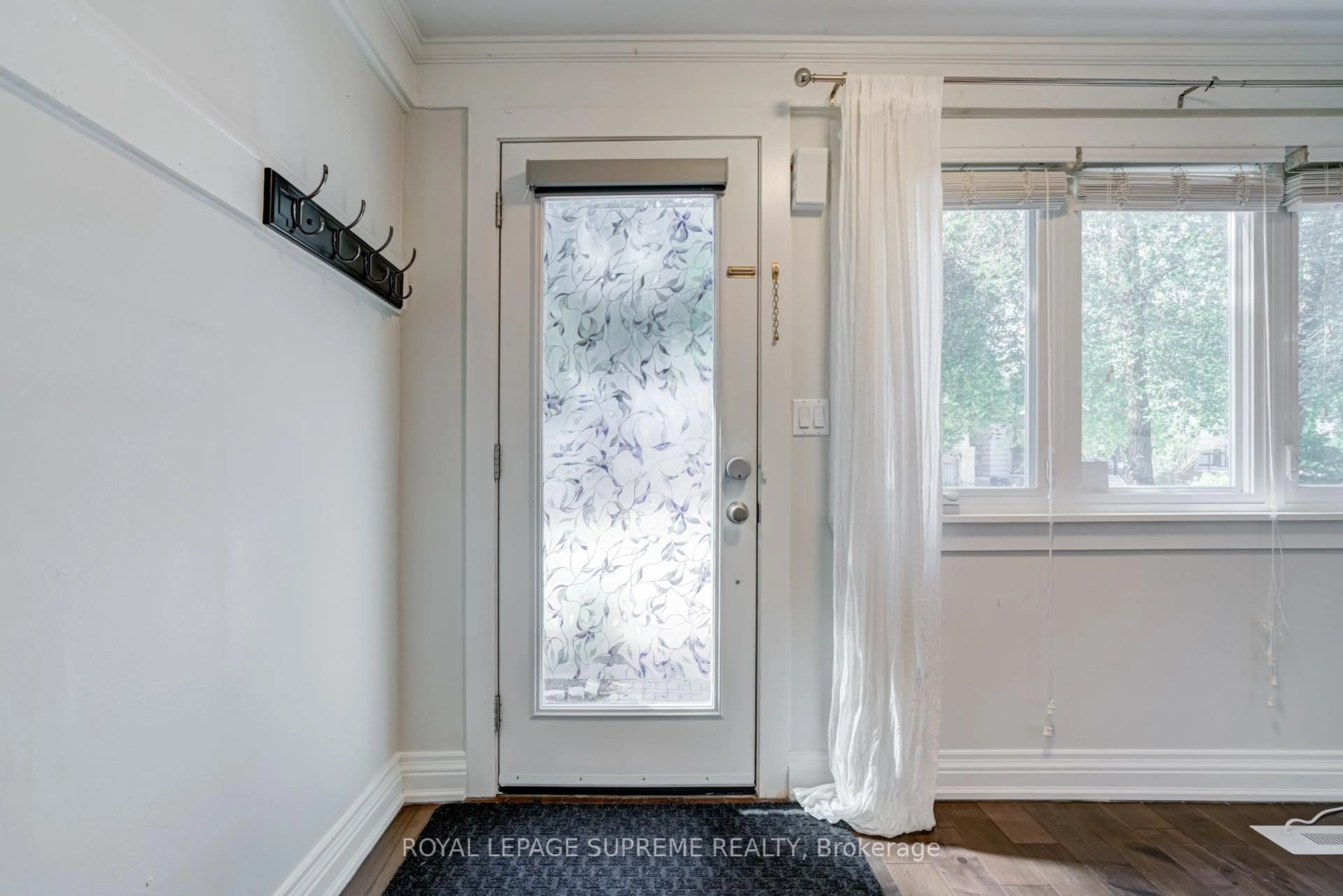 Indoor entryway for 313 Cedarvale Ave, Toronto Ontario M4C 4K3