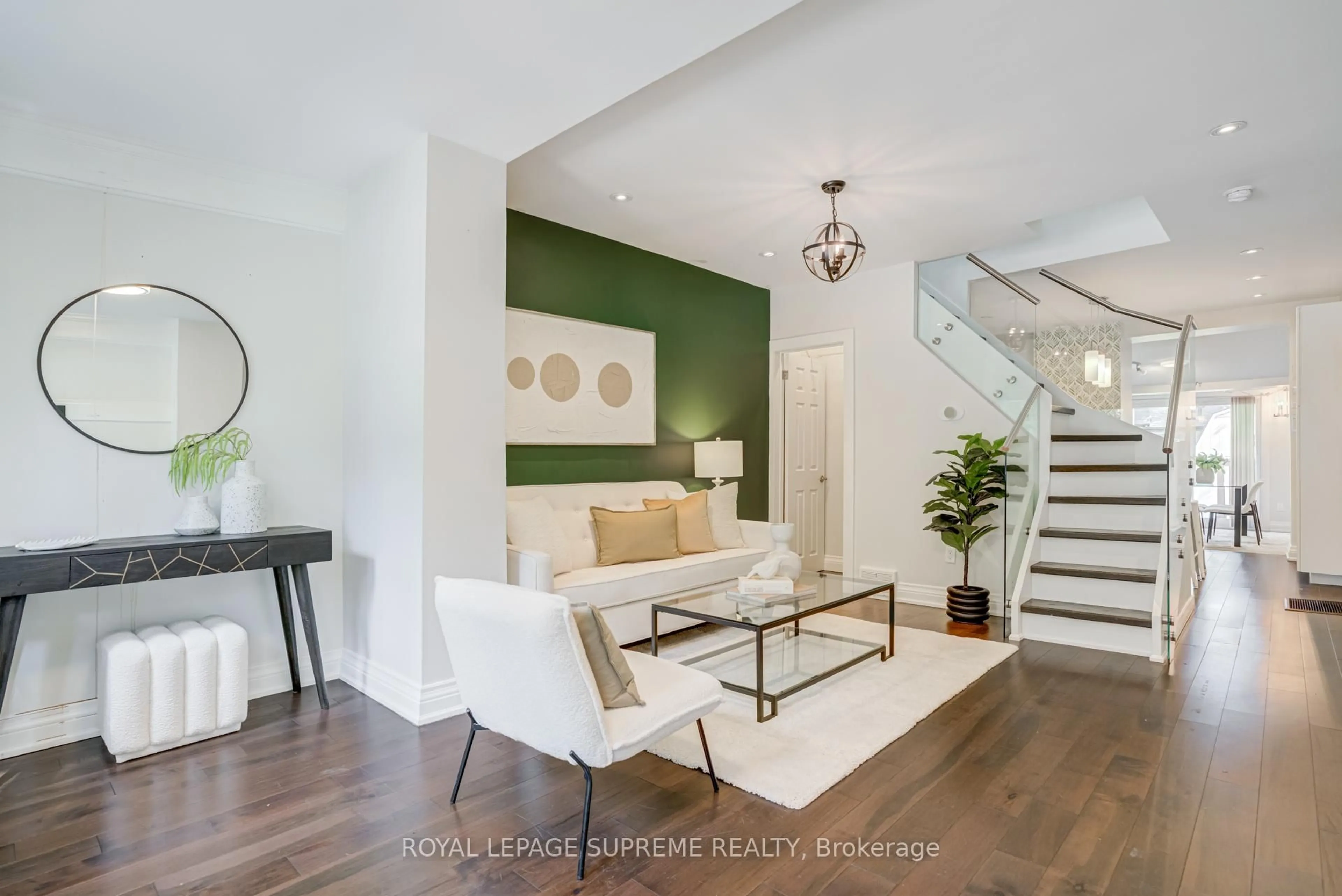 Indoor entryway for 313 Cedarvale Ave, Toronto Ontario M4C 4K3