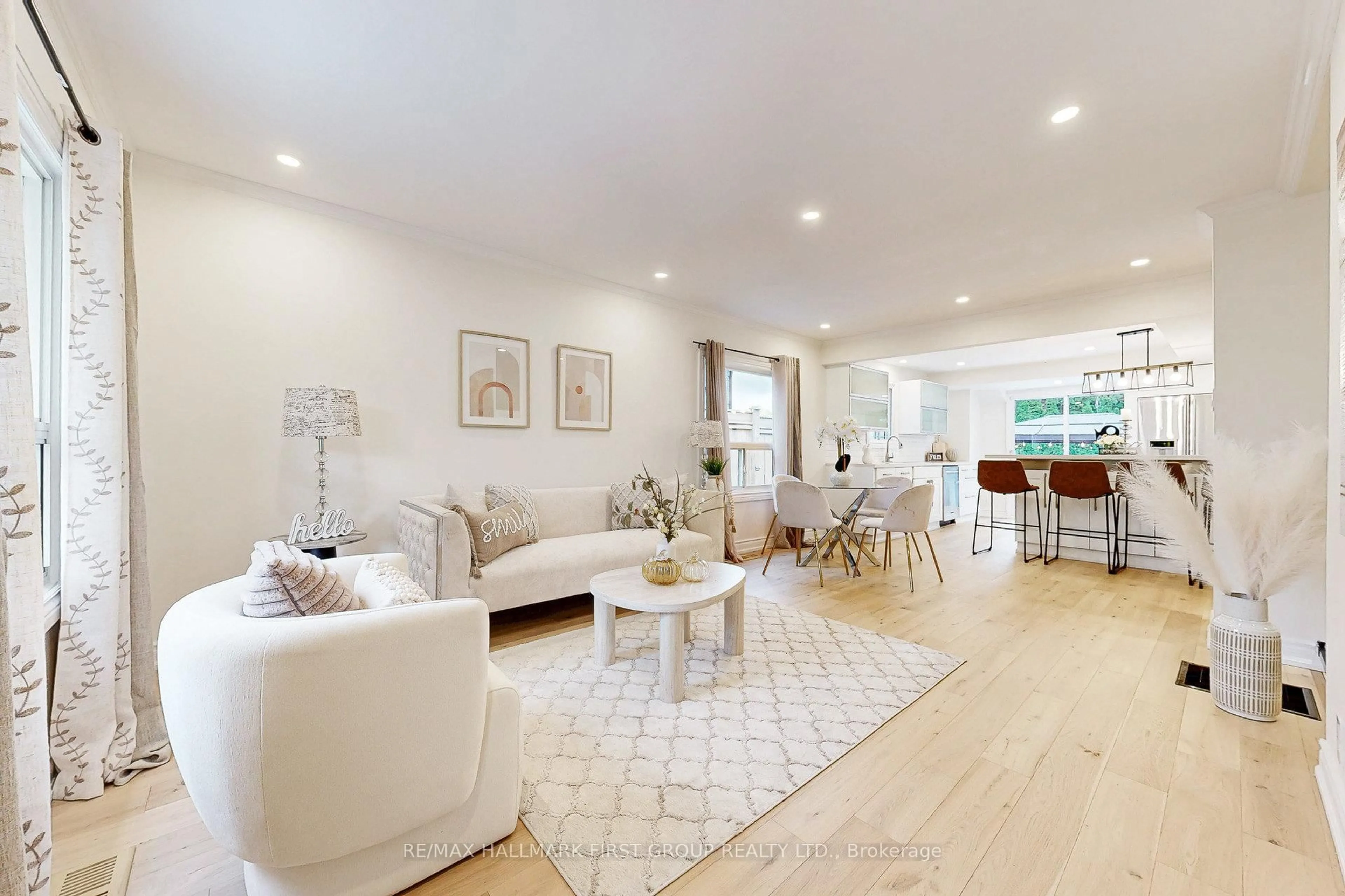 Living room with furniture, unknown for 589 Marksbury Rd, Pickering Ontario L1W 2T1