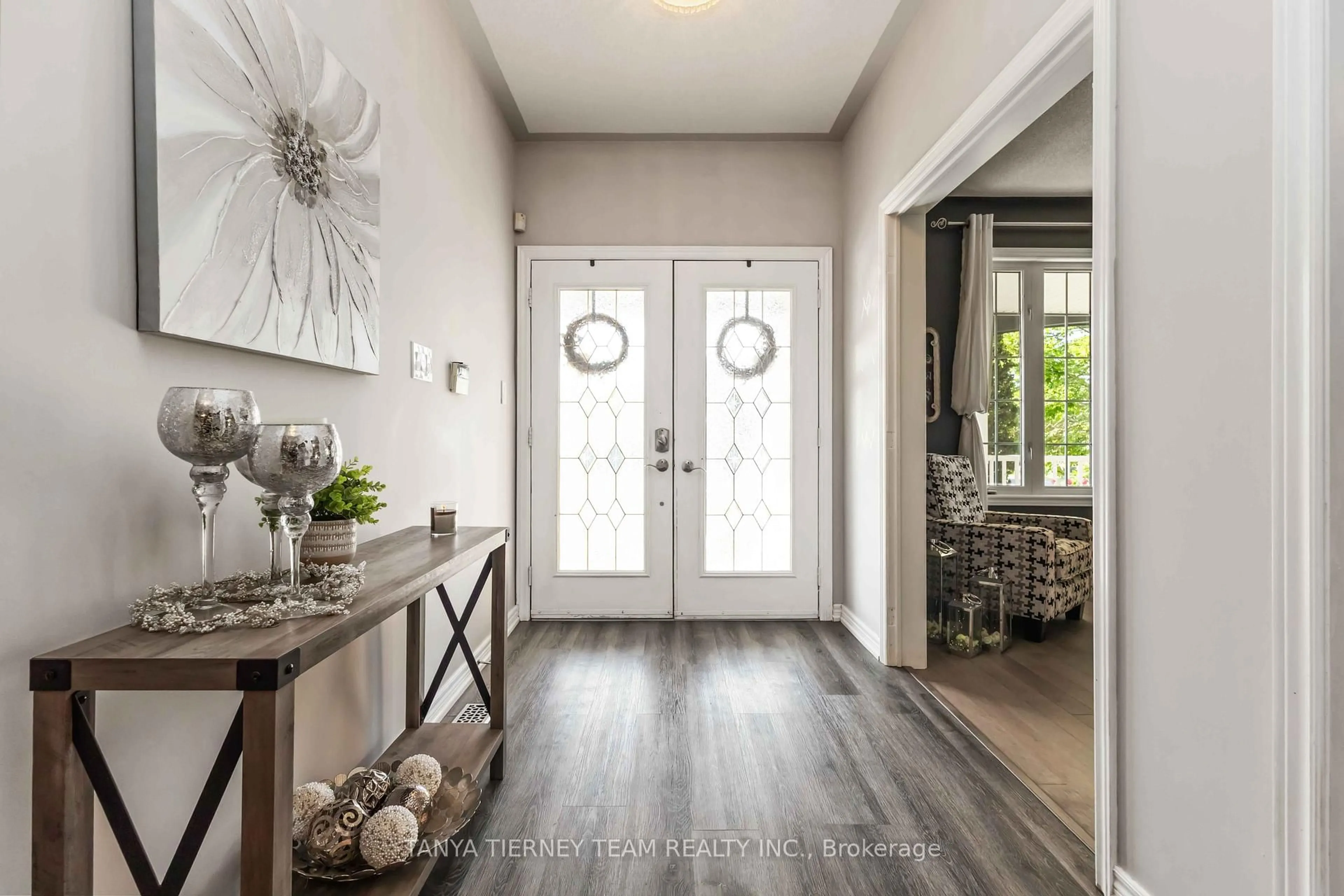 Indoor entryway for 30 Holsted Rd, Whitby Ontario L1M 2B9