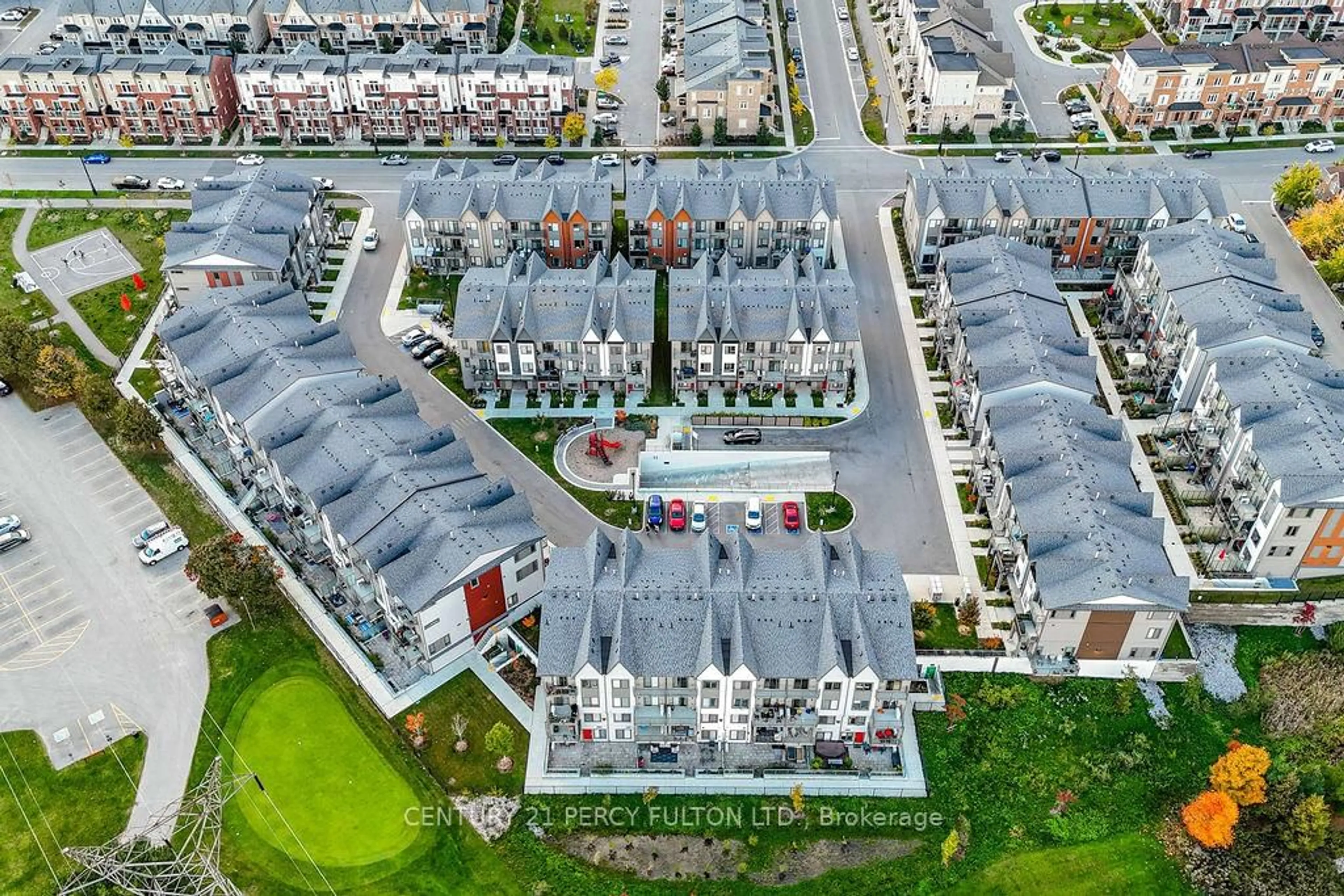 A pic from outside/outdoor area/front of a property/back of a property/a pic from drone, city buildings view from balcony for 2635 William Jackson Dr #702, Pickering Ontario L1X 0L4