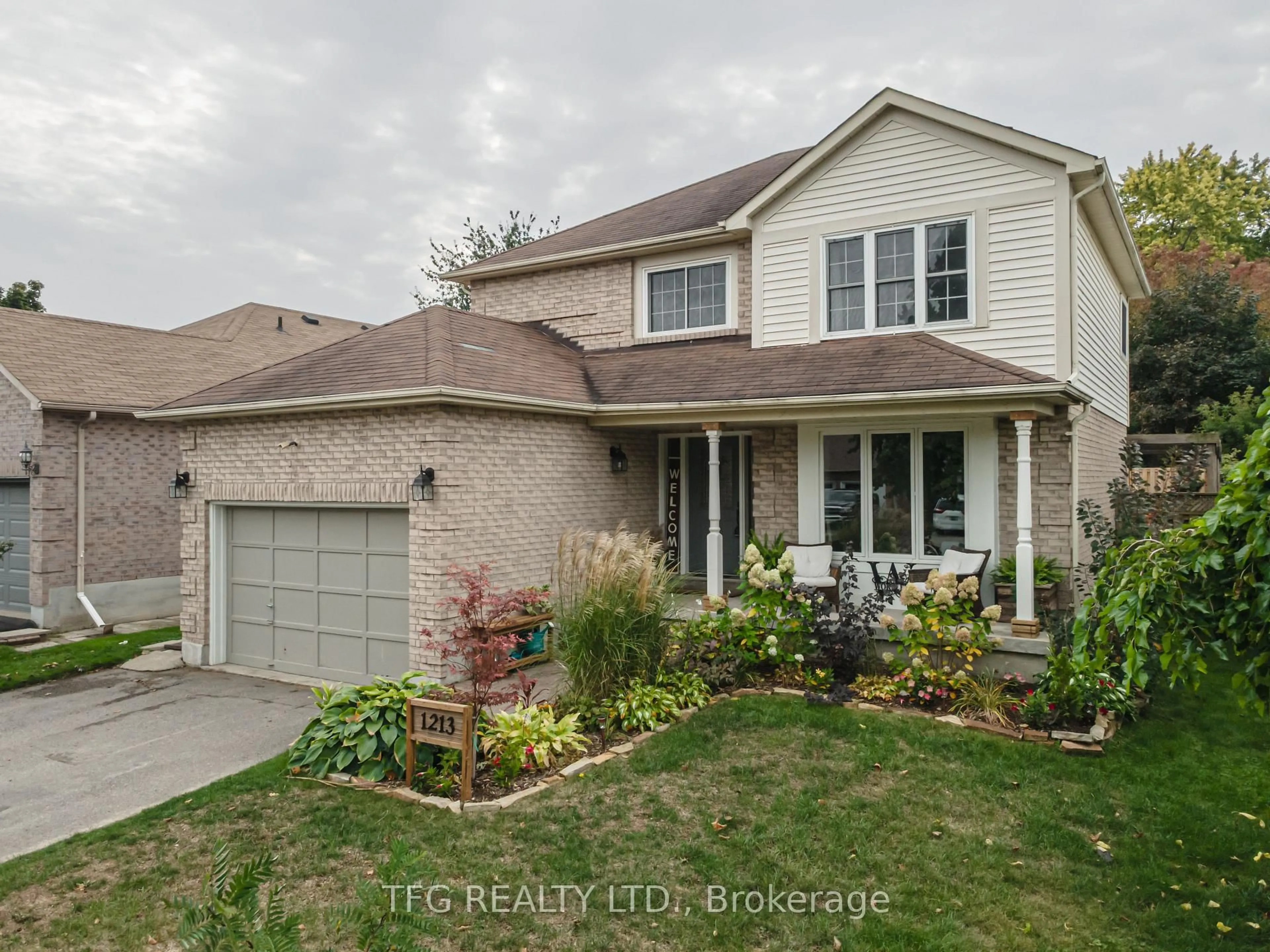 Home with brick exterior material, street for 1213 Corsica Ave, Oshawa Ontario L1K 2J8