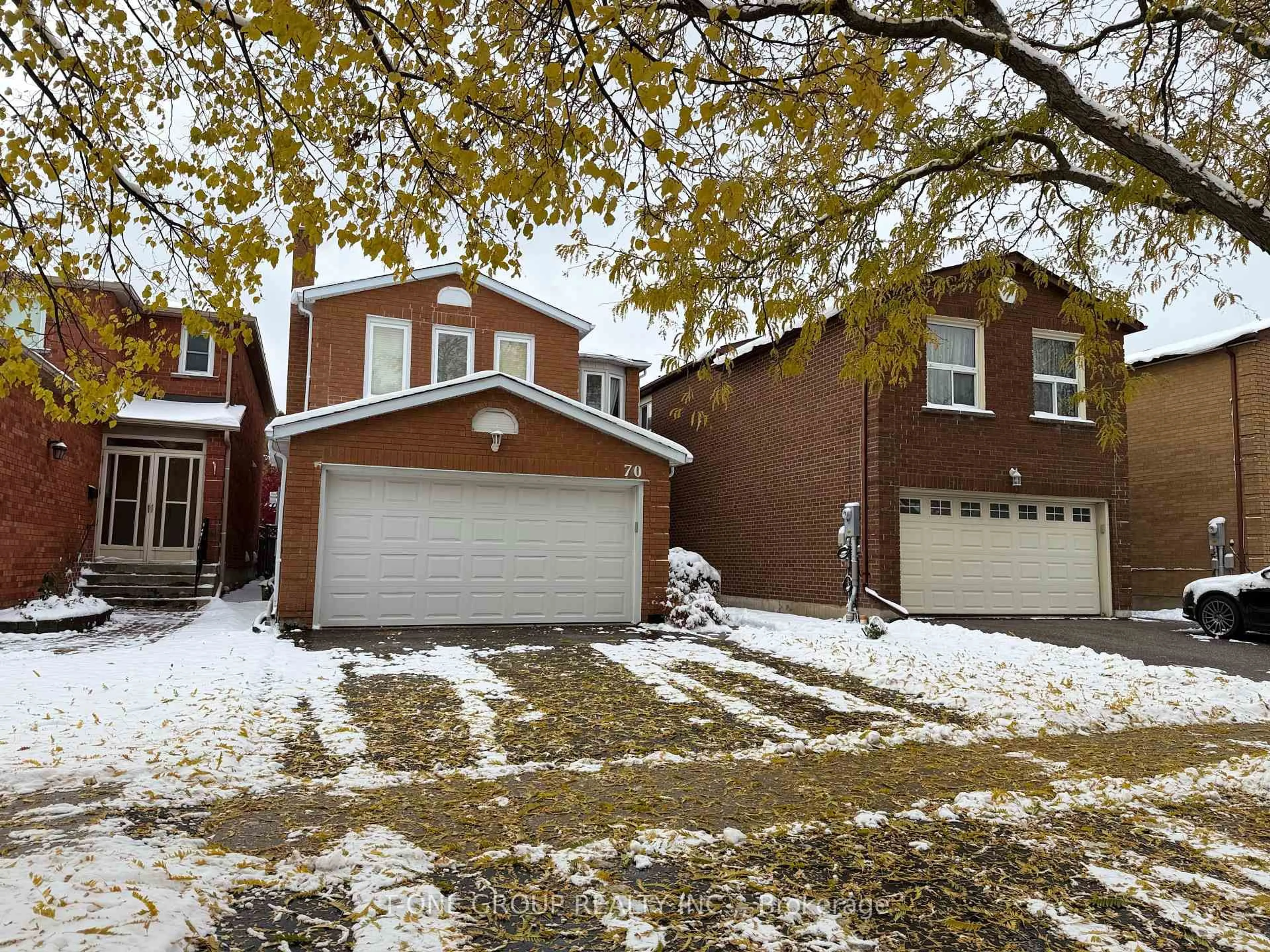Home with brick exterior material, street for 70 Rubic Cres, Toronto Ontario M1S 4X9