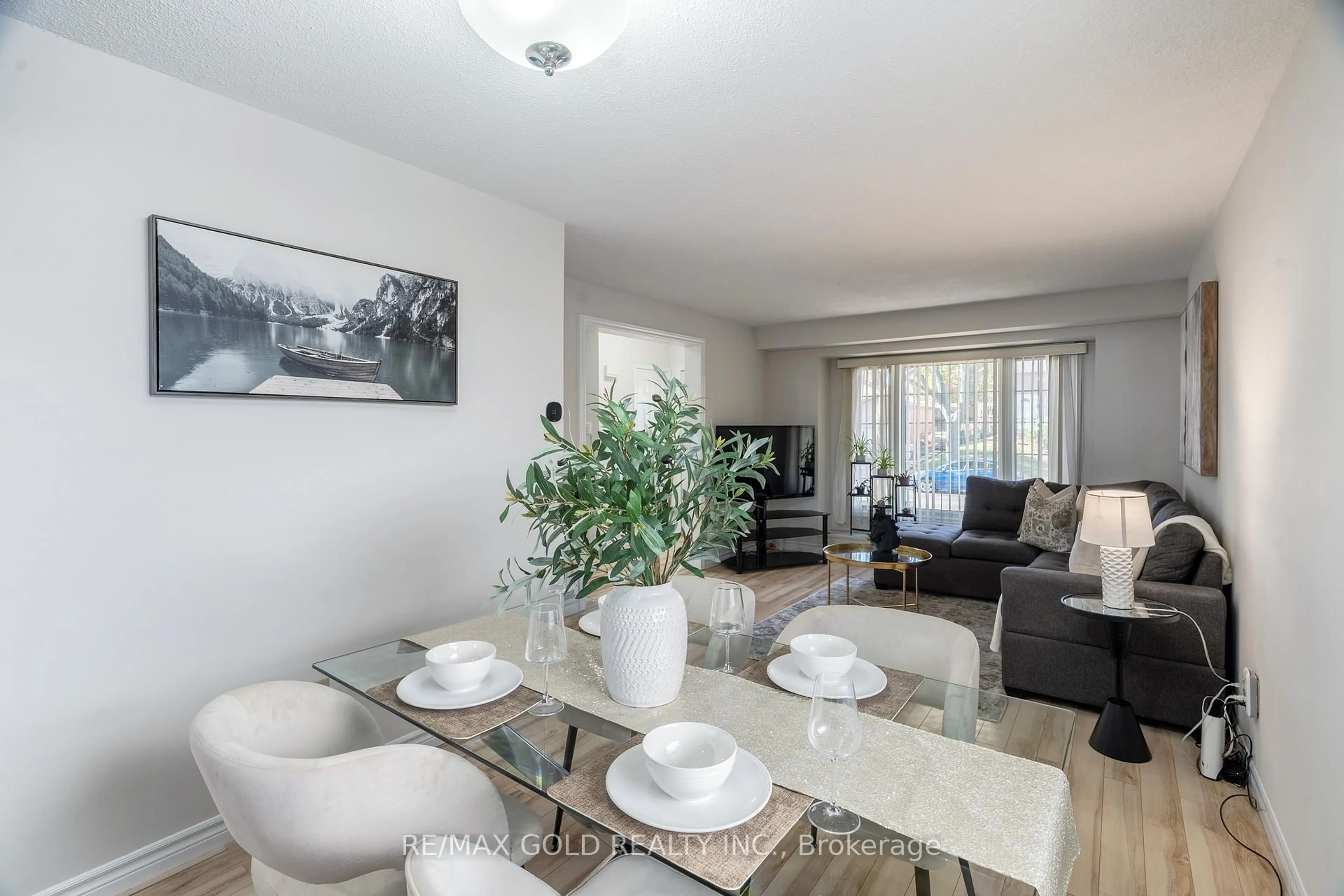 Unknown for 36 Guthrie Cres, Whitby Ontario L1P 1A5