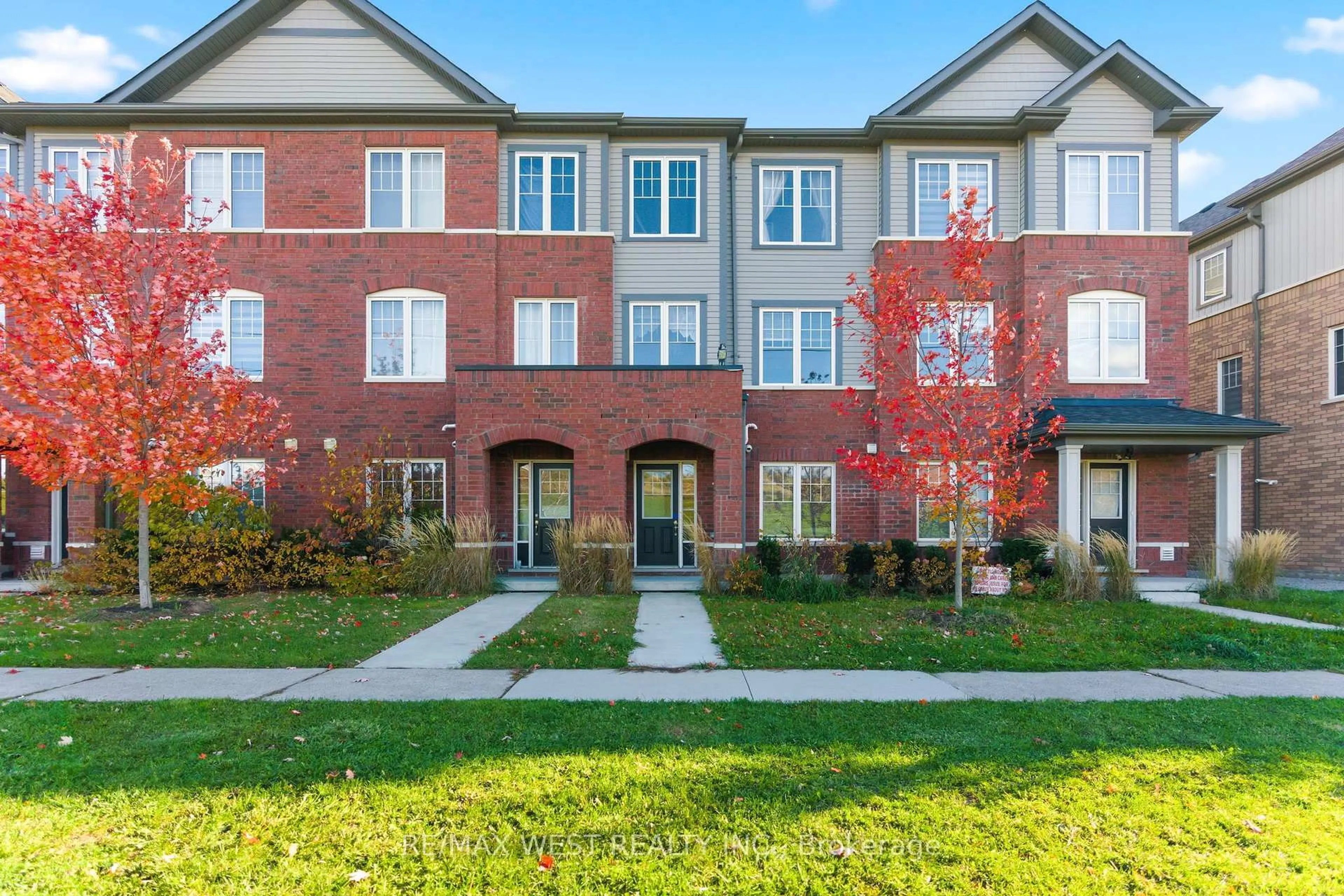 Home with brick exterior material, unknown for 846 Atwater Path, Oshawa Ontario L1J 0E8