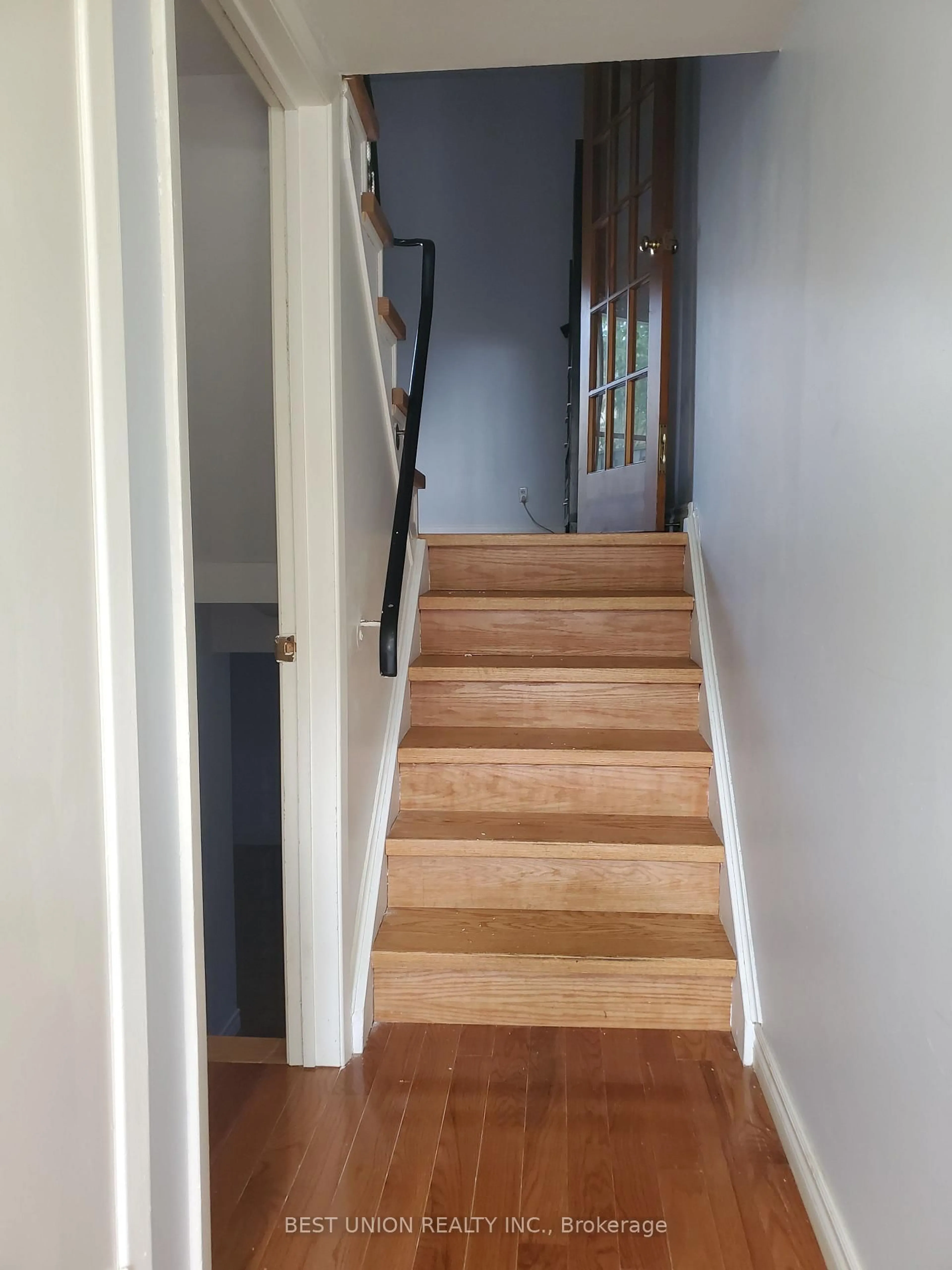 Stairs for 200 Bridletowne Circ #12, Toronto Ontario M1W 2G8
