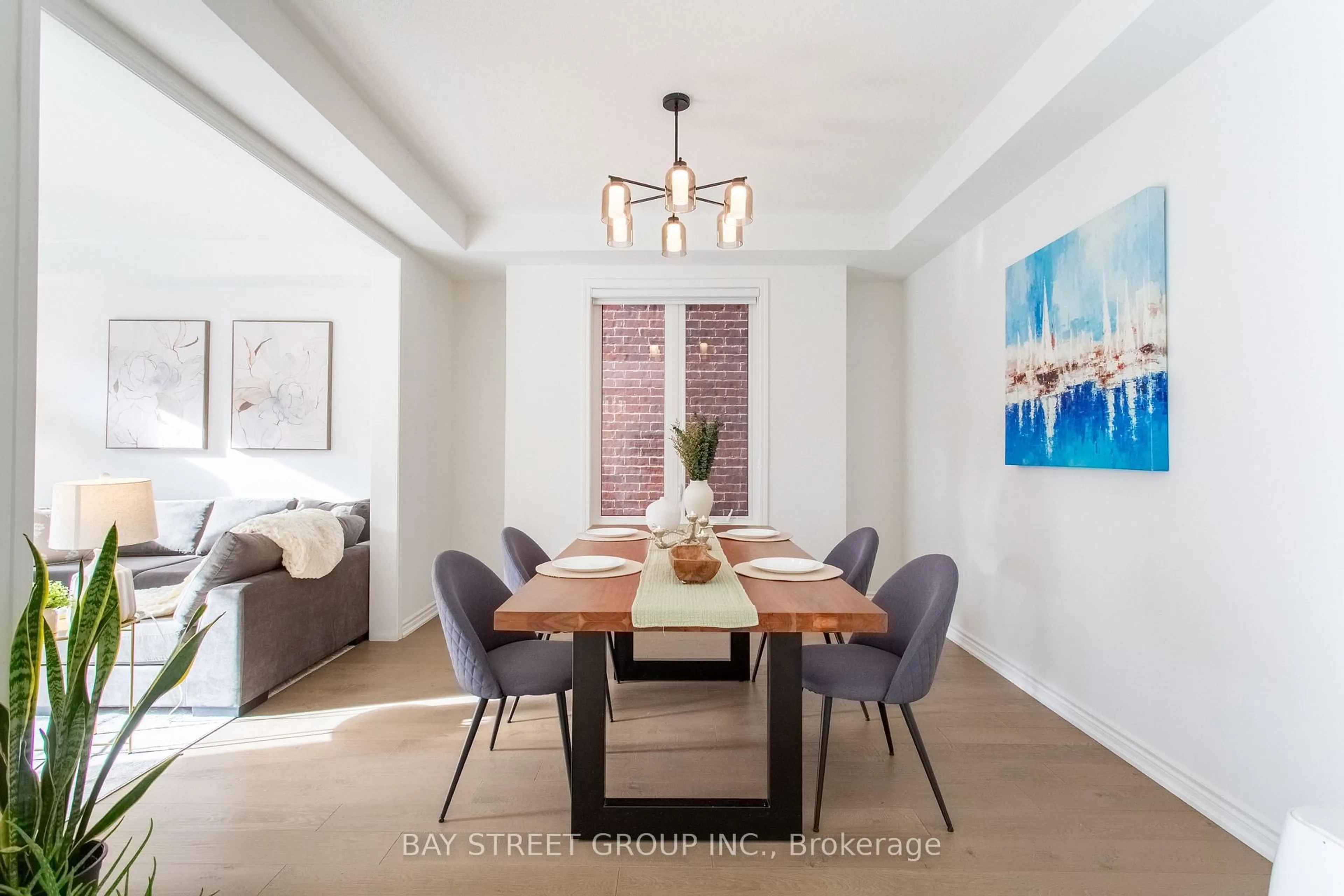 Dining room, unknown for 1409 Mockingbird Sq, Pickering Ontario L1X 0N8