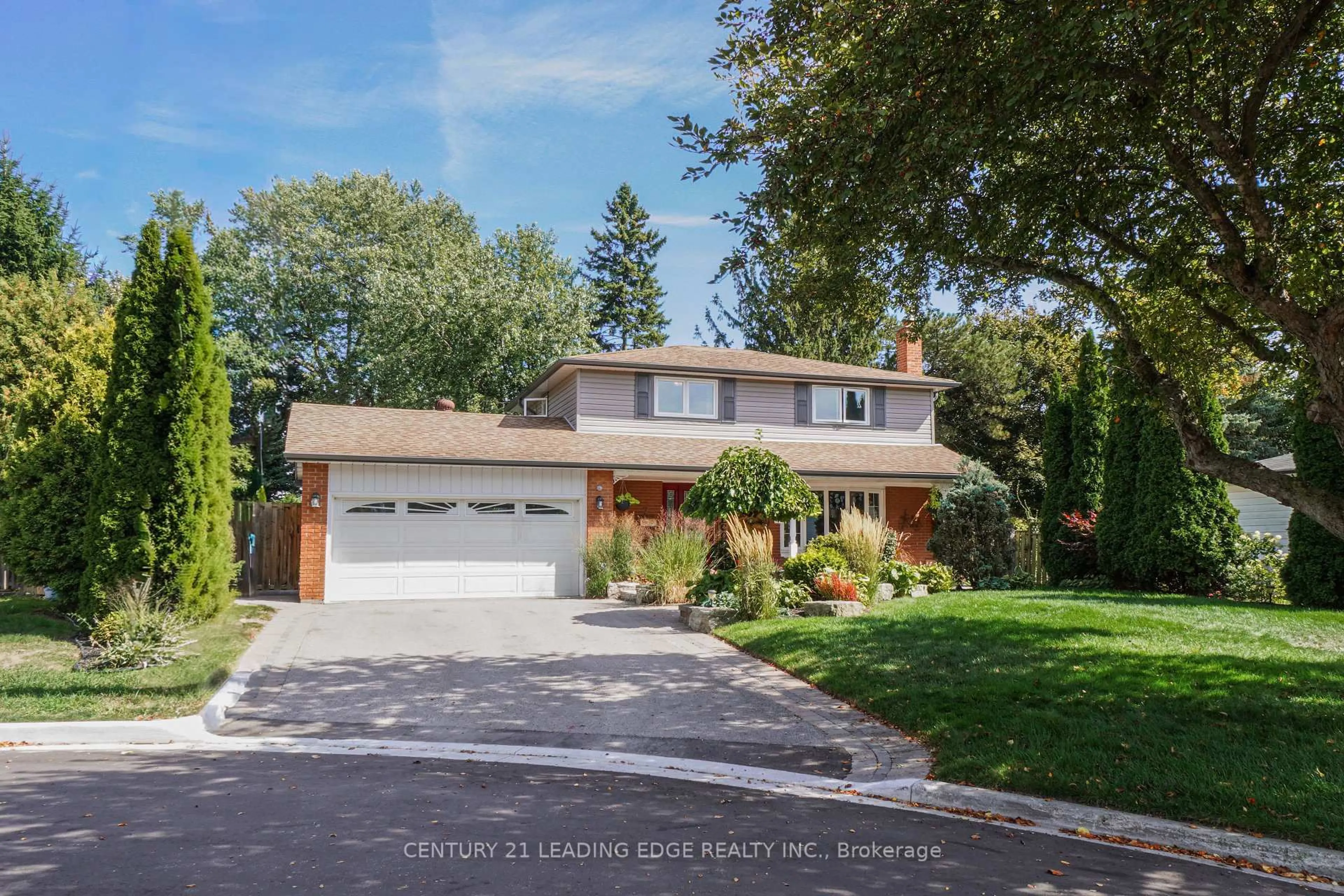 Unknown for 7 Dingley Crt, Ajax Ontario L1S 6B5