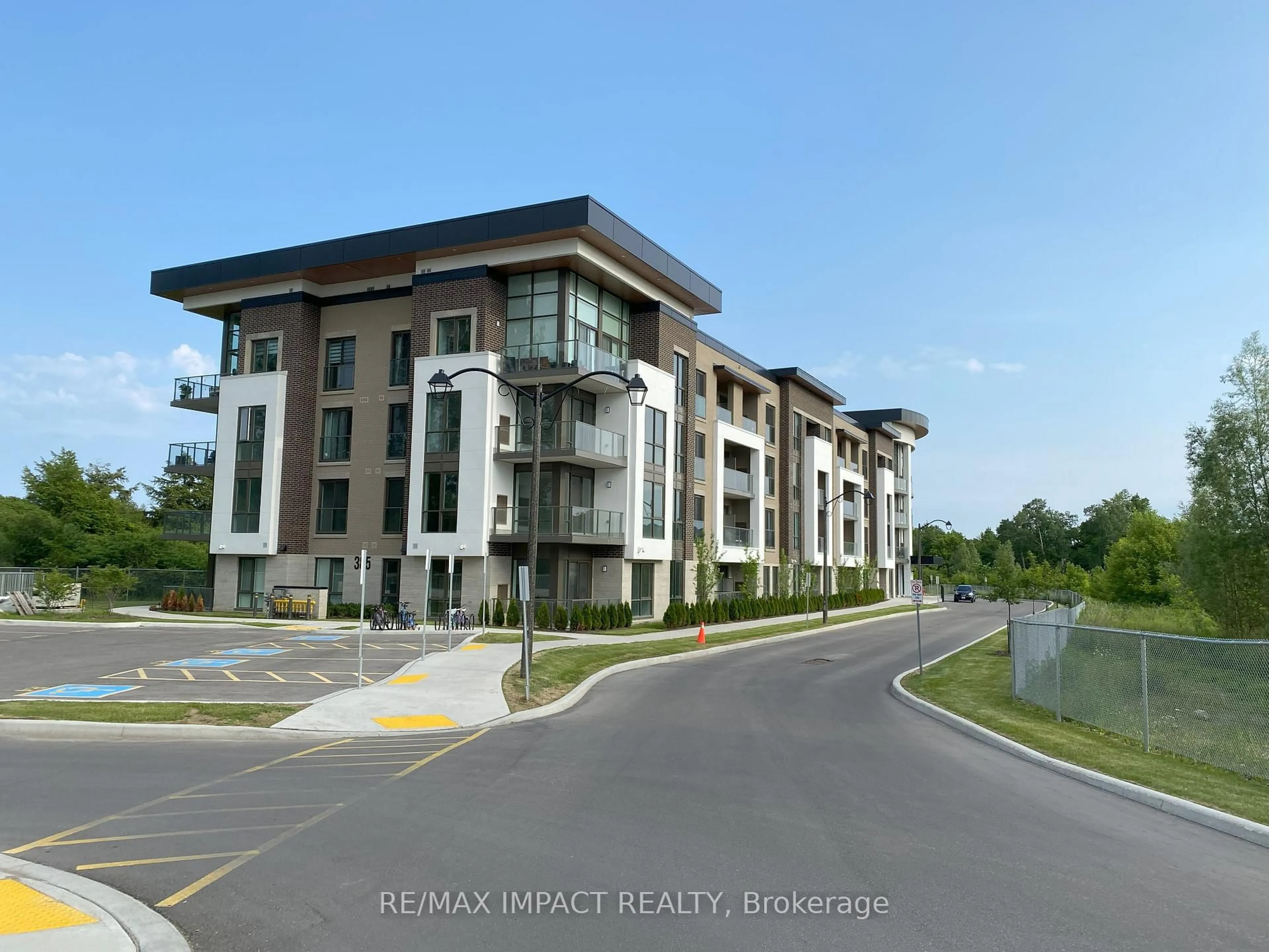 Unknown for 385 Arctic Red Dr #224, Oshawa Ontario L1L 0W9