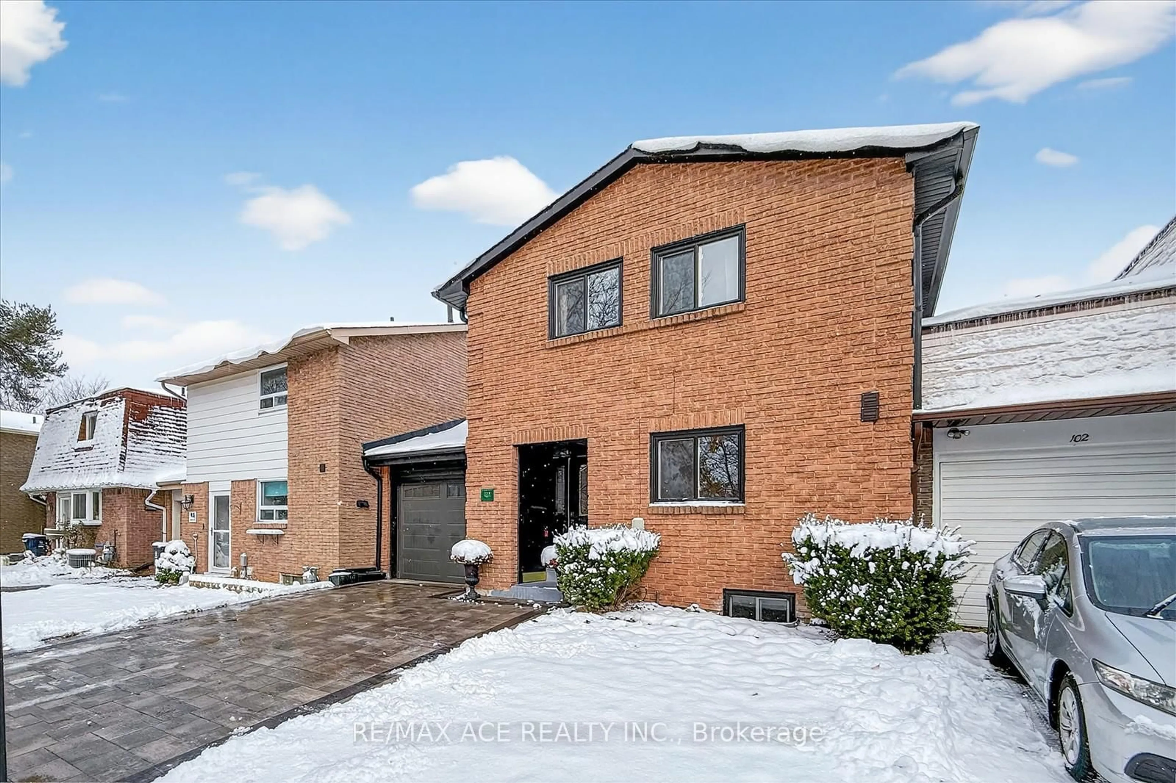 Home with brick exterior material, street for 100 Brimwood Blvd, Toronto Ontario M1V 1C2