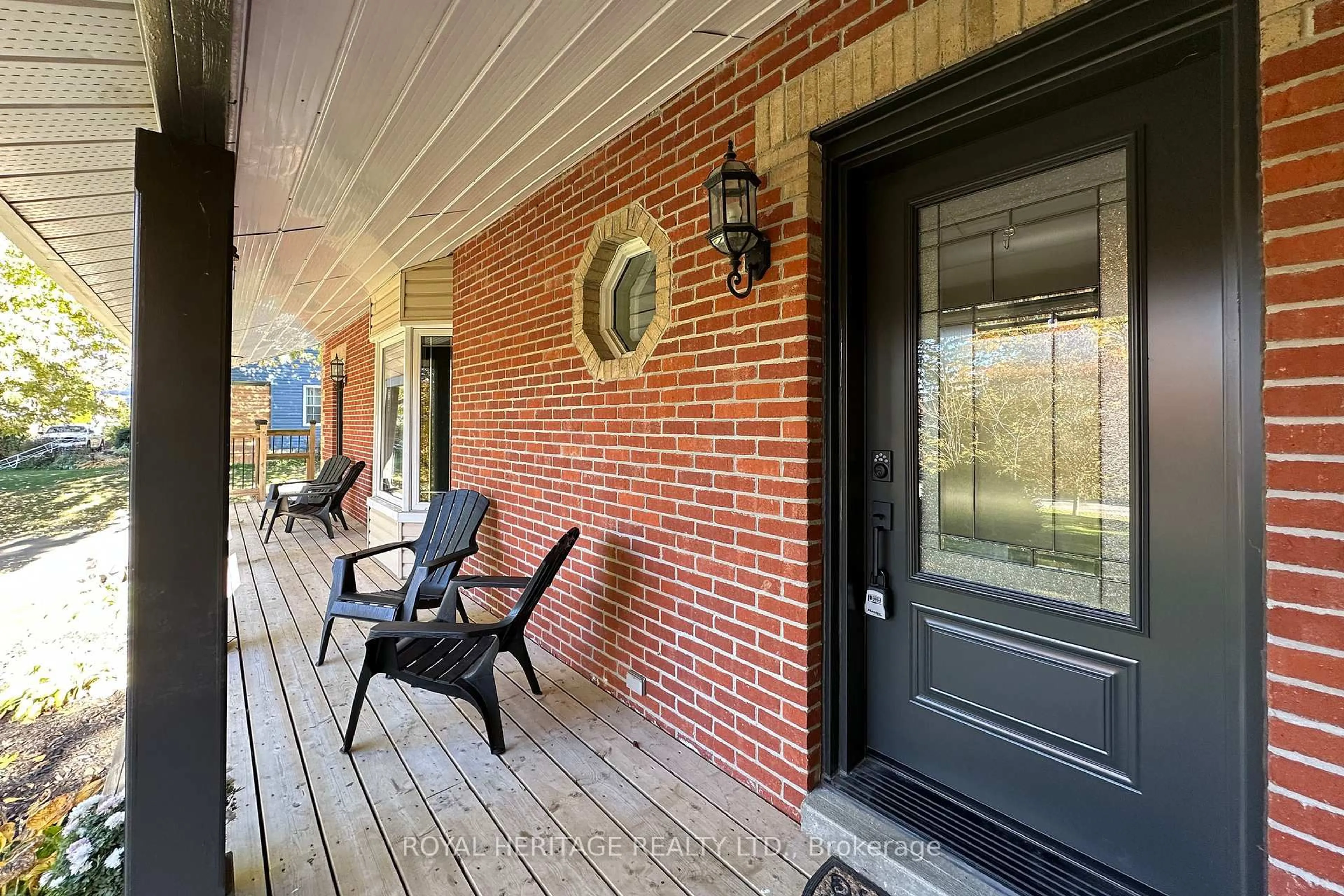 Unknown for 31 Ambleside Dr, Scugog Ontario L9L 1B4