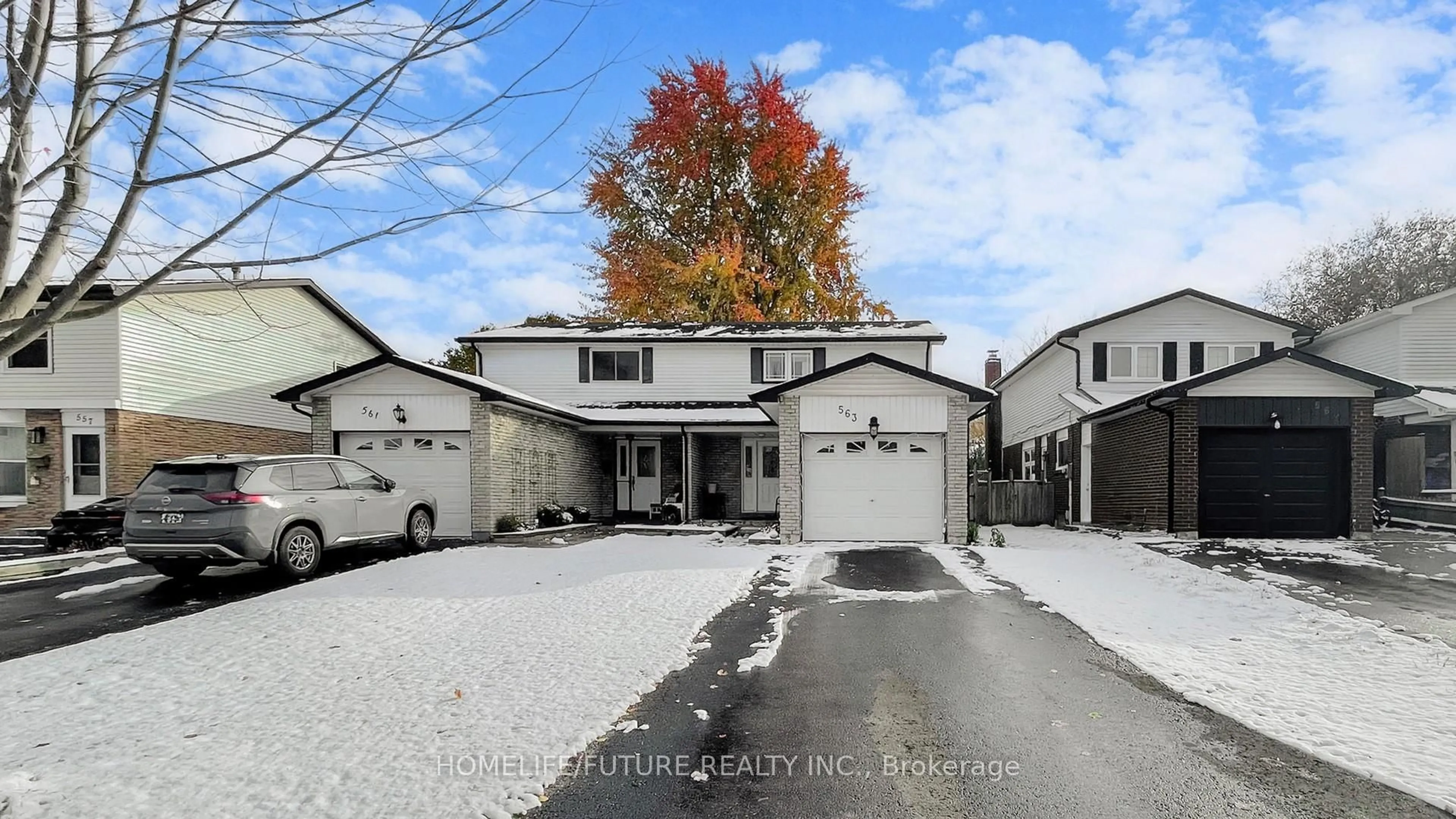 Unknown for 563 Balsam Cres, Oshawa Ontario L1J 6A1