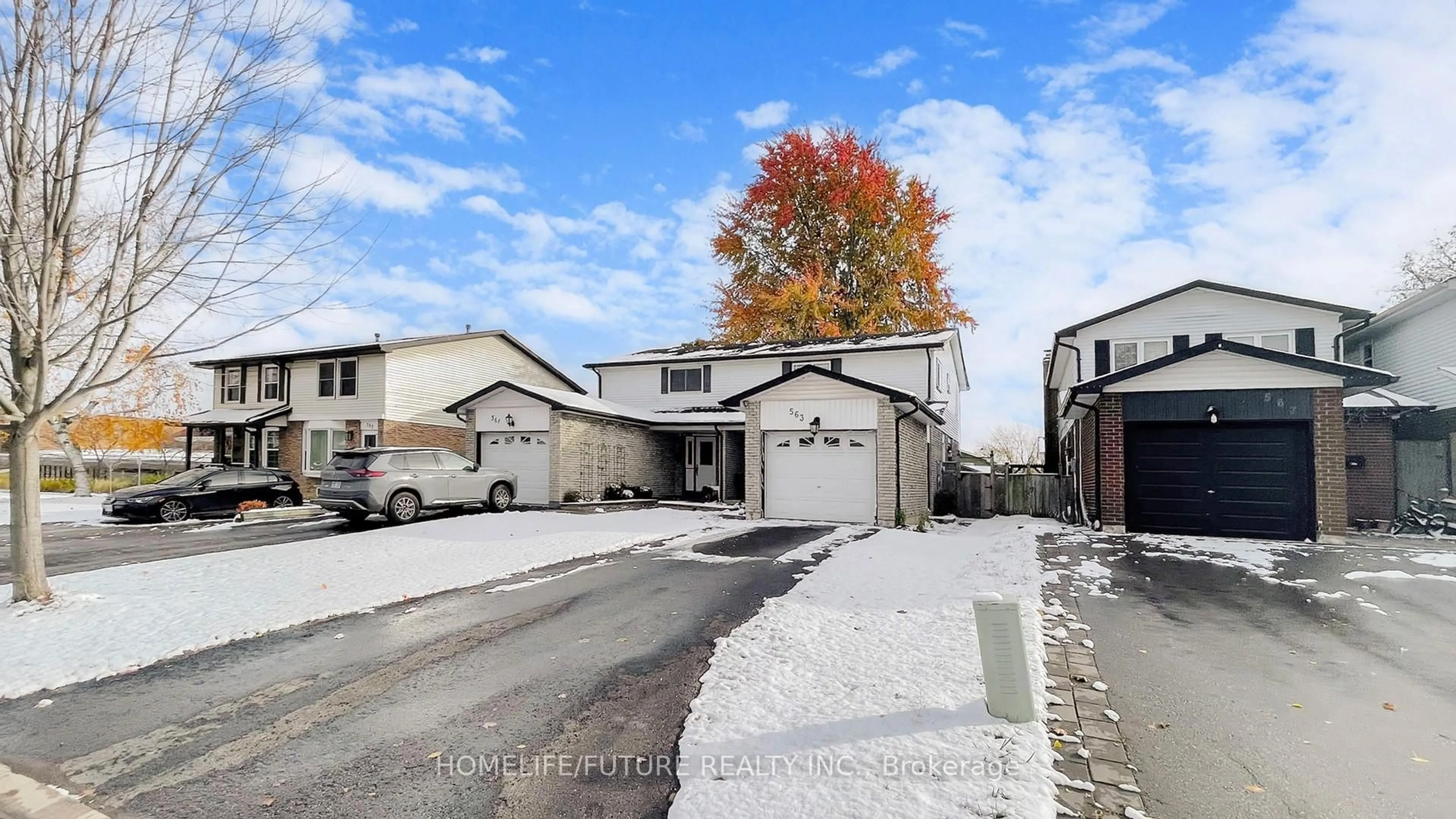 Unknown for 563 Balsam Cres, Oshawa Ontario L1J 6A1