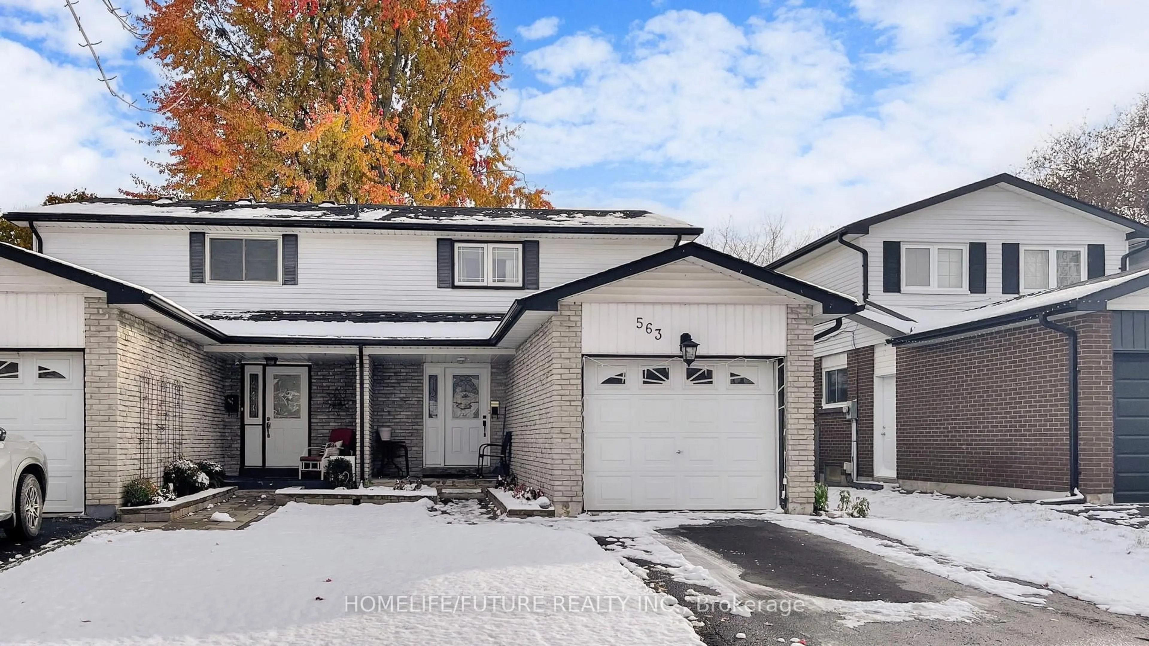 Unknown for 563 Balsam Cres, Oshawa Ontario L1J 6A1