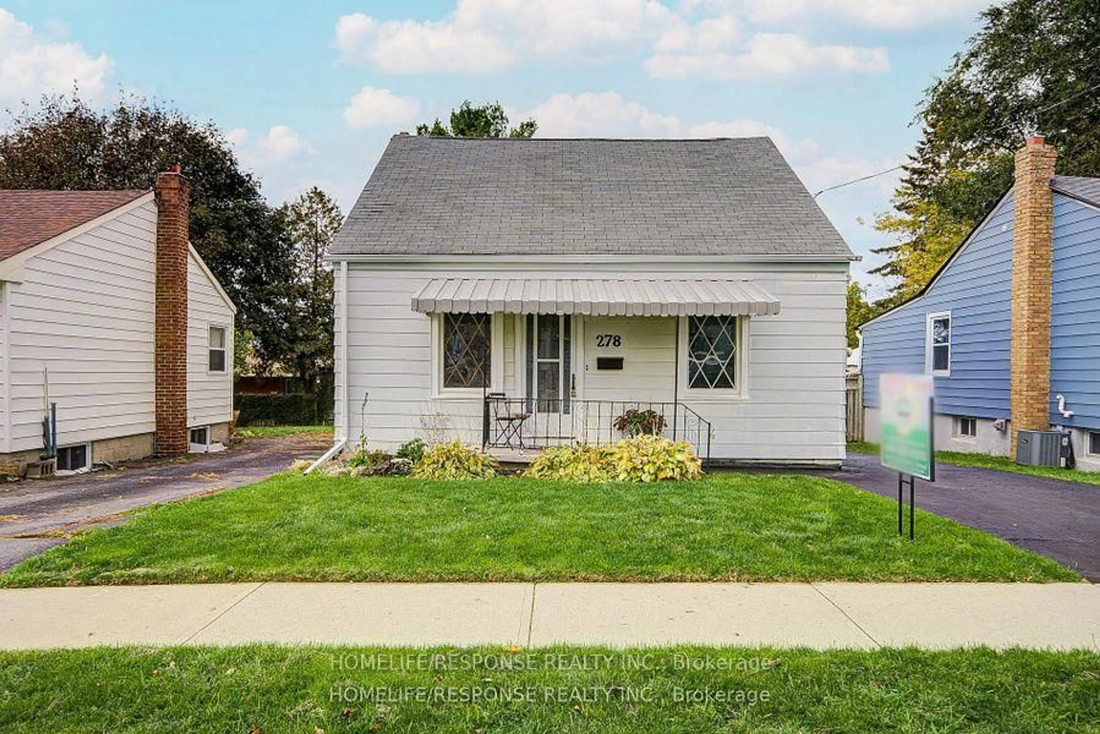 Home with vinyl exterior material, street for 278 Drew St, Oshawa Ontario L1H 5A7