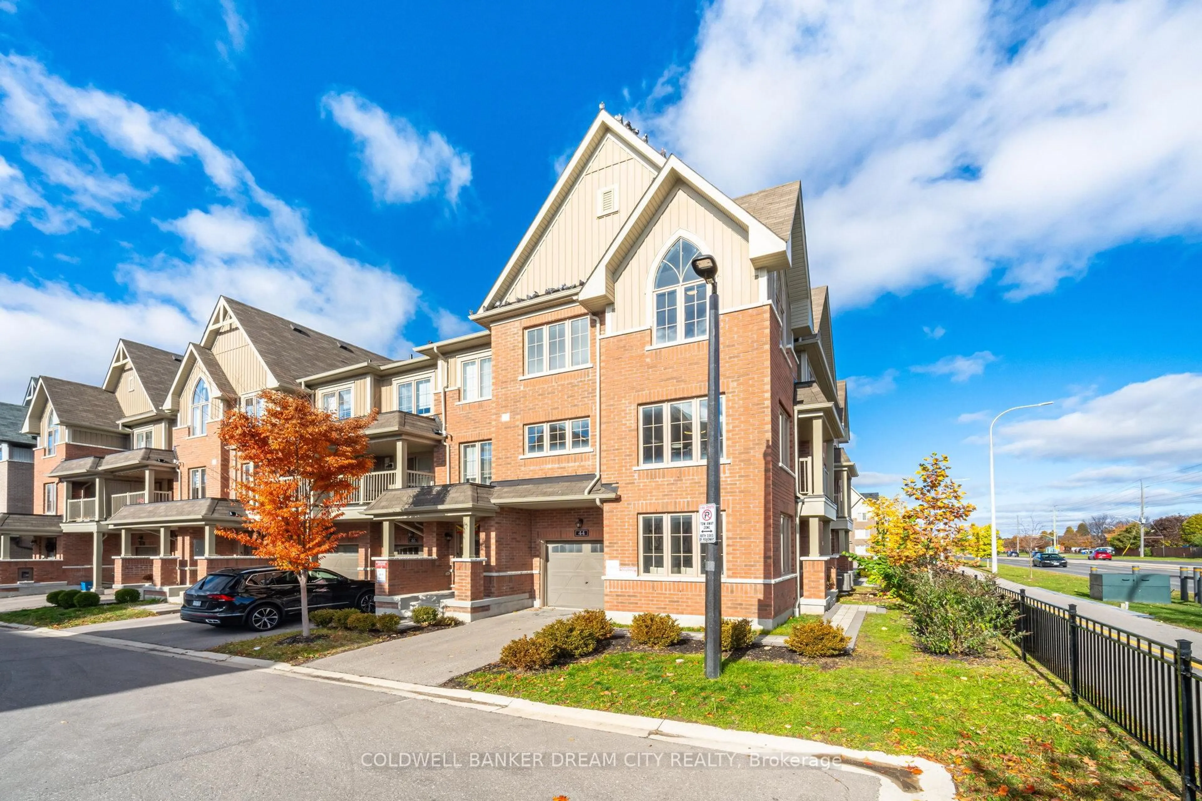 Unknown for 44 Porcelain Way, Whitby Ontario L1R 0R6