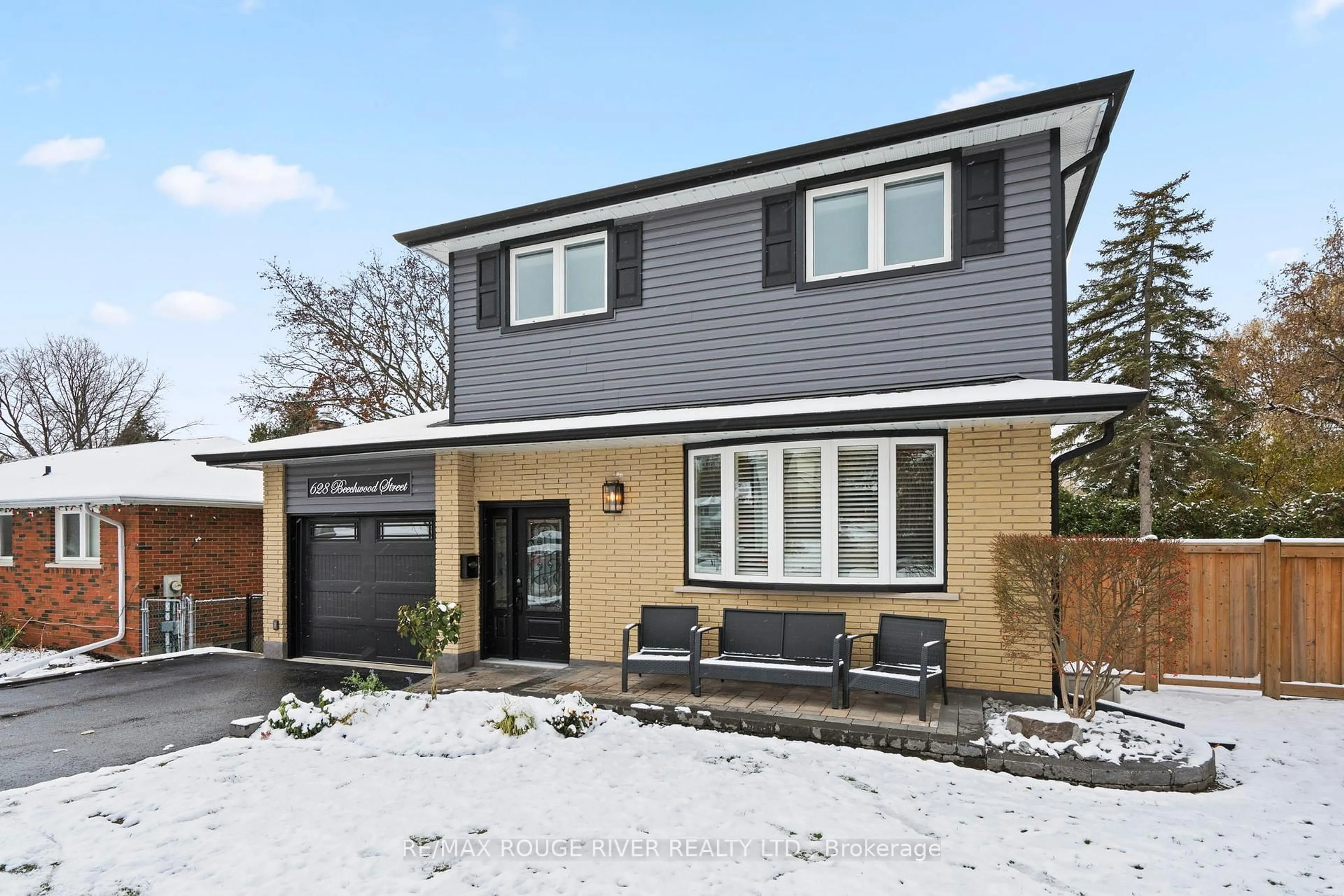 Home with brick exterior material, street for 628 Beechwood St, Oshawa Ontario L1G 2R9