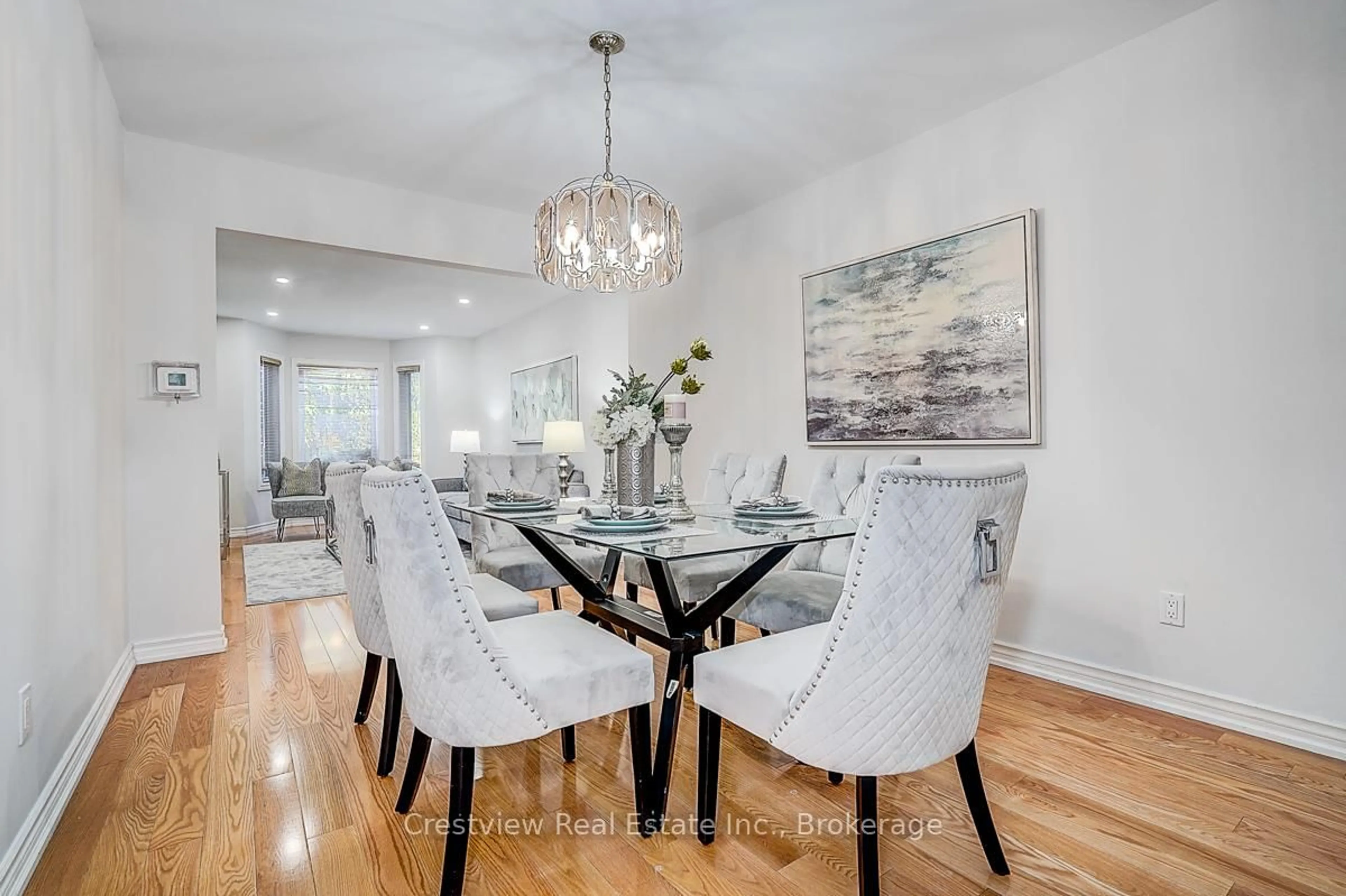 Dining room, wood/laminate floor for 88 Darby Crt, Toronto Ontario M1B 5H7