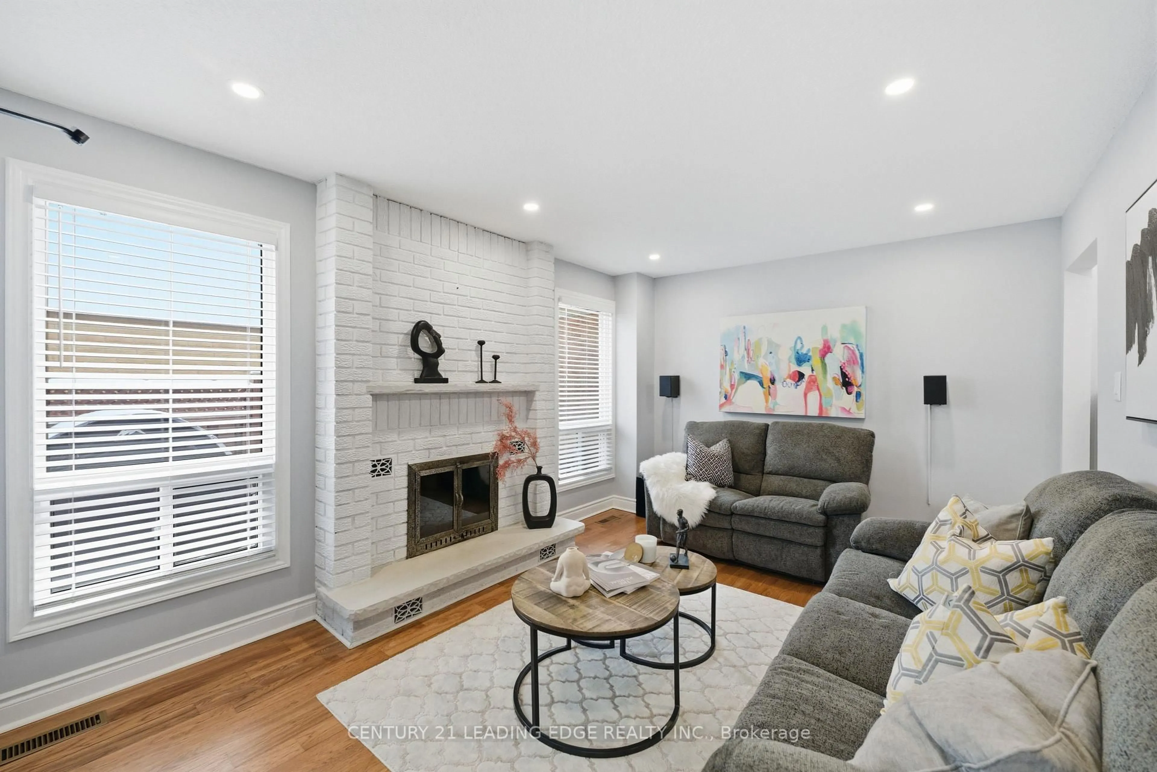 Living room with furniture, unknown for 110 Holliday Dr, Whitby Ontario L1P 1G5