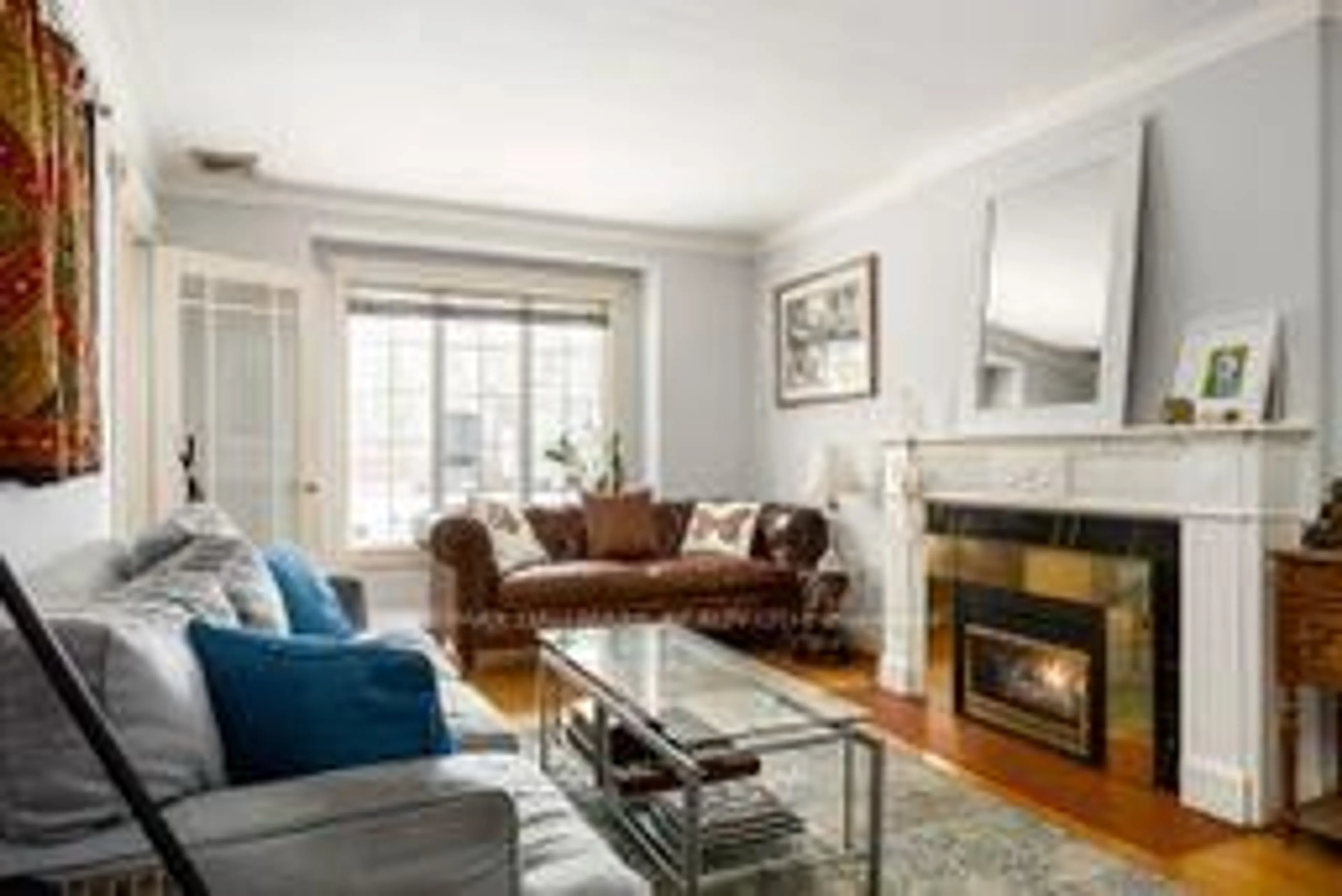 Living room with furniture, unknown for 22 Airley Cres, Toronto Ontario M4K 4H6