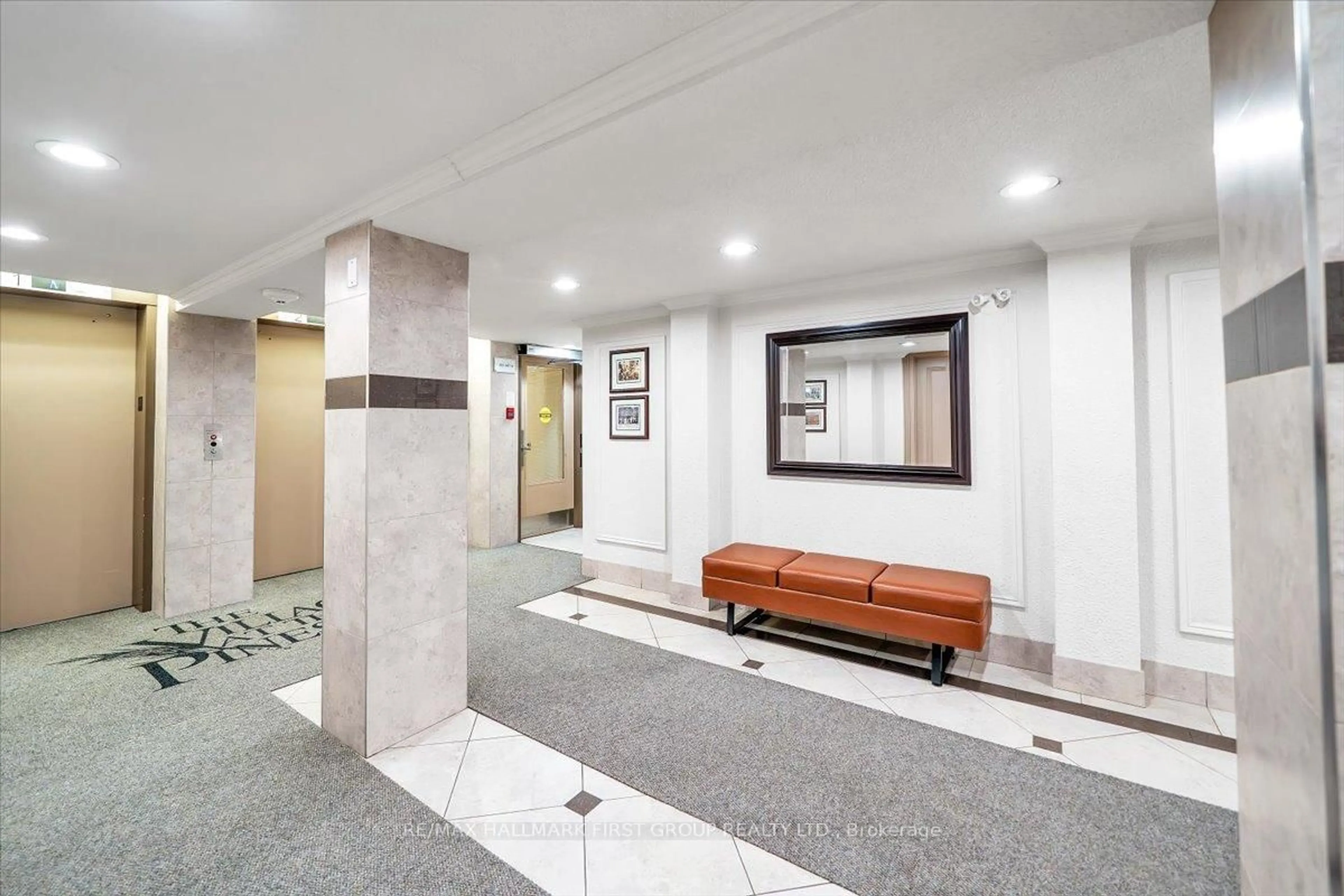 Lobby for 1535 Diefenbaker Crt #109, Pickering Ontario L1V 3W2