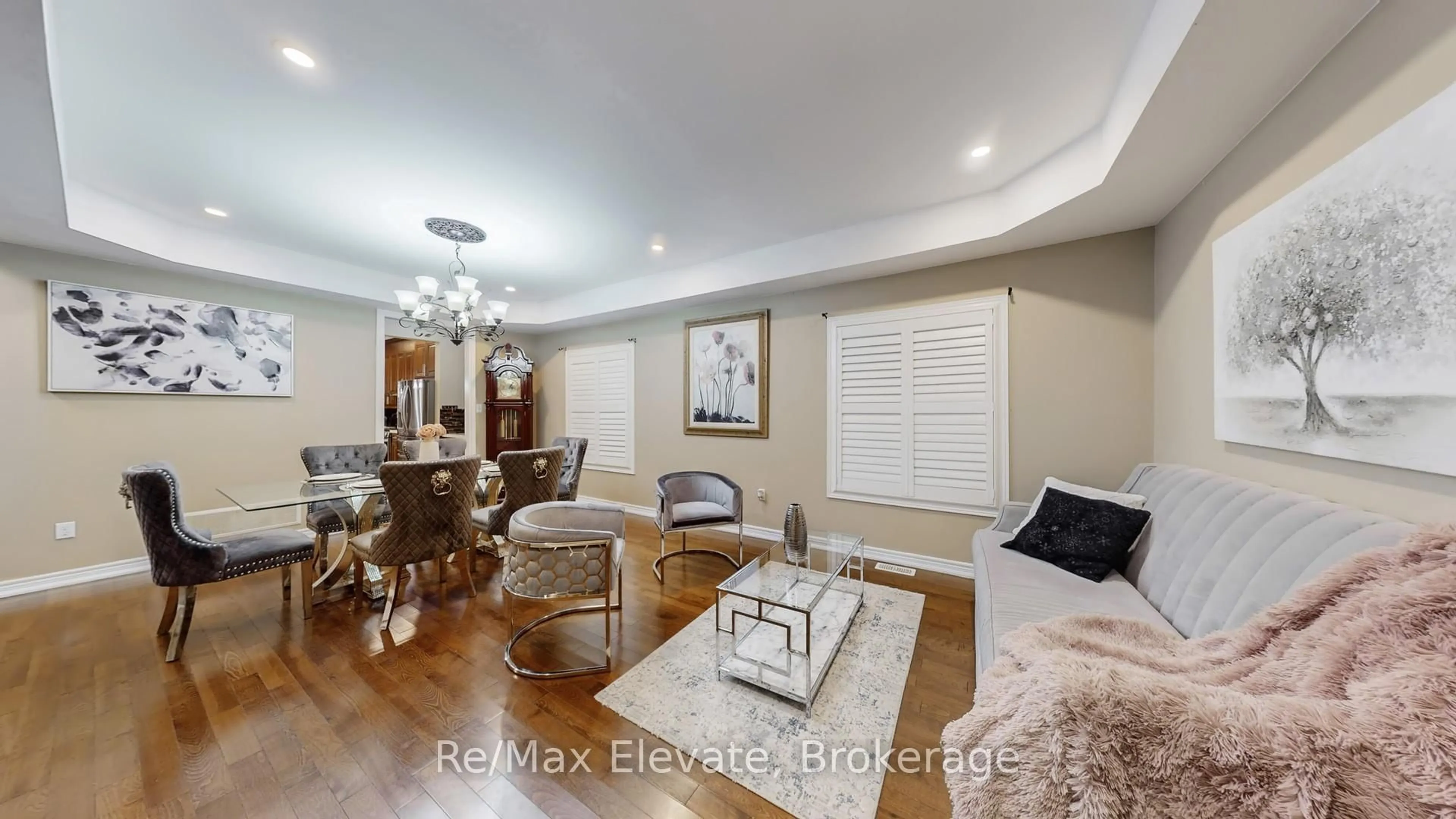 Living room with furniture, unknown for 1804 Finkle Dr, Oshawa Ontario L1K 0R4