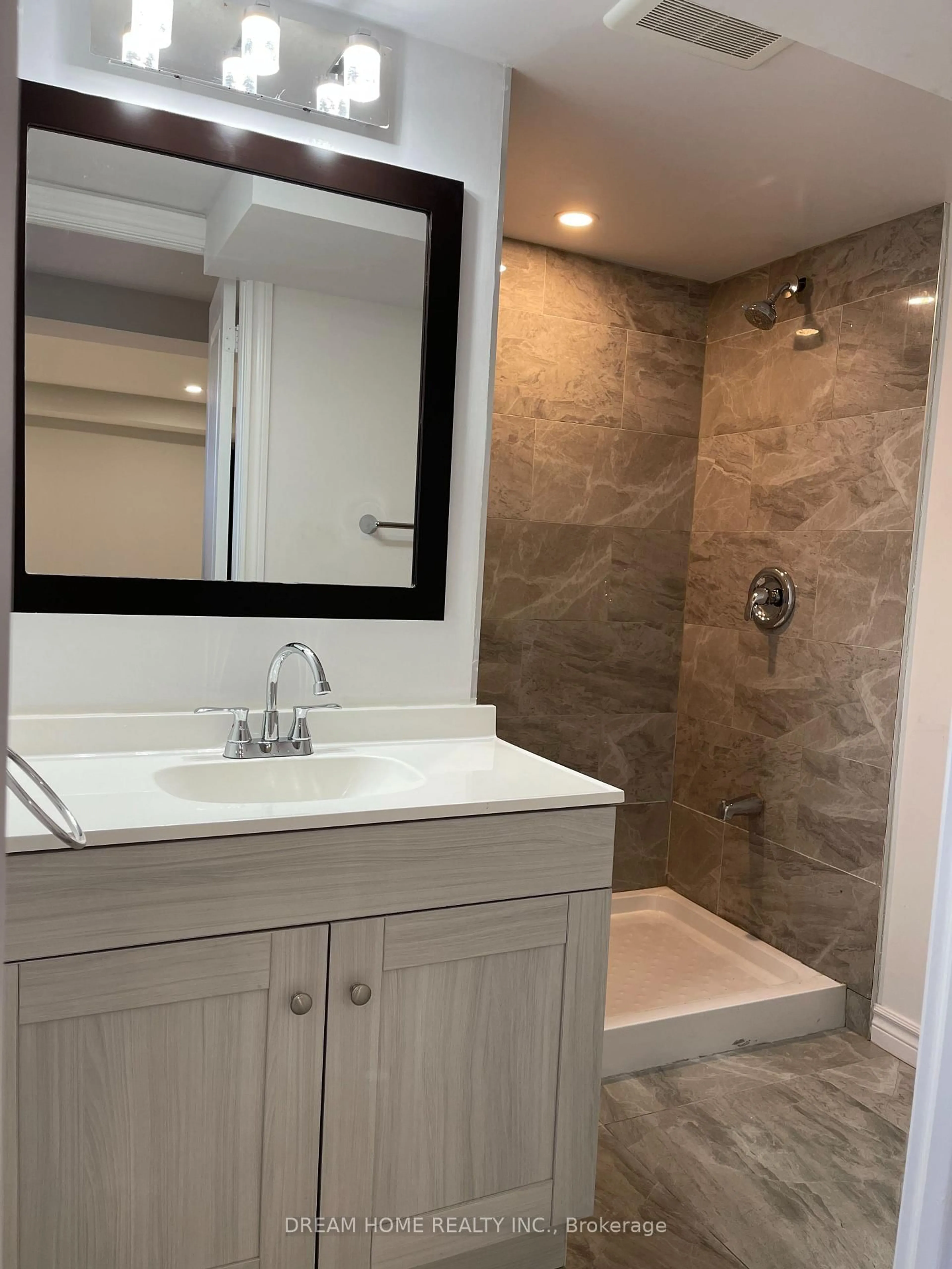 Contemporary bathroom, ceramic/tile floor for 11 Garden Park Ave, Toronto Ontario M1S 1Z8