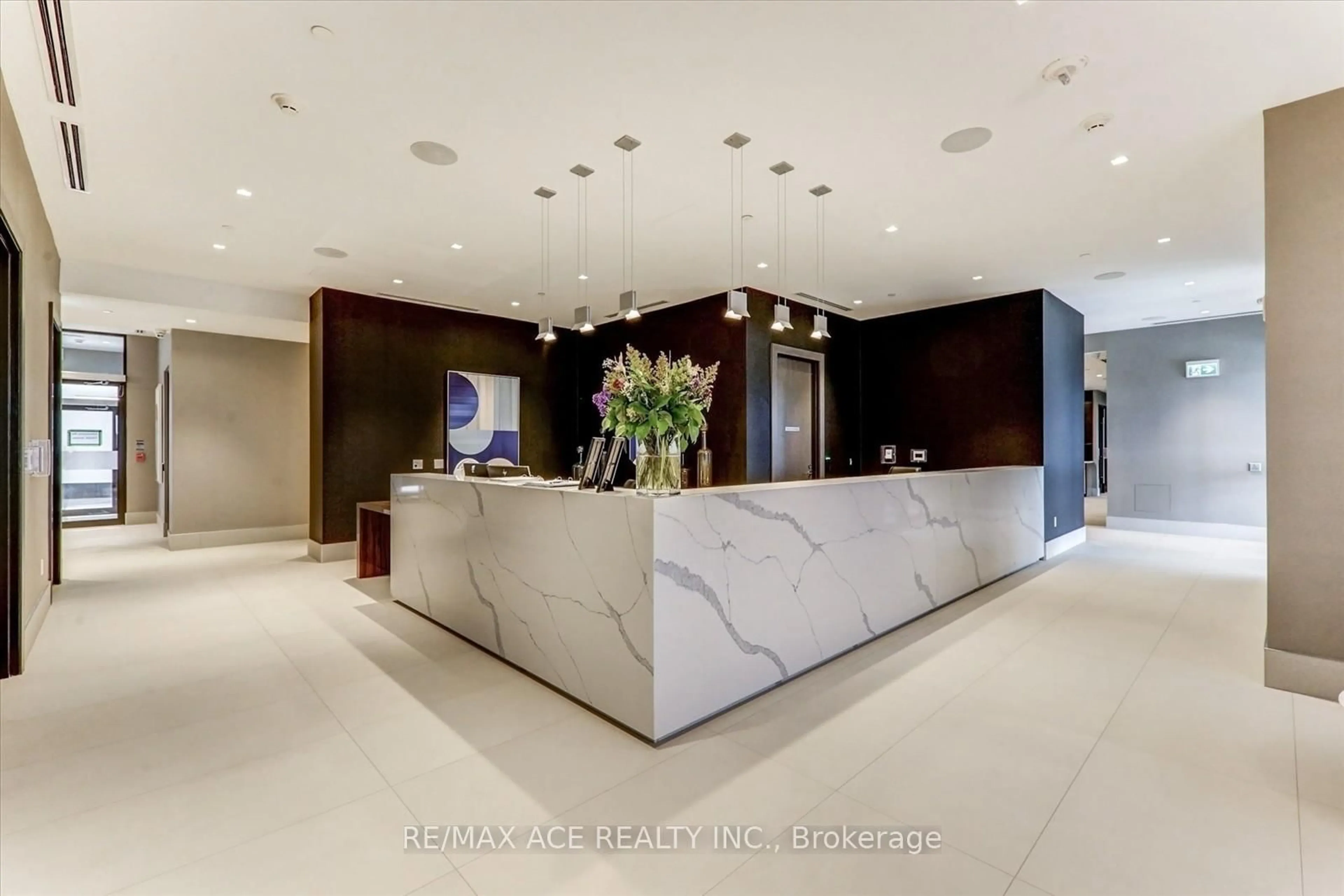 Lobby for 2550 Simcoe St #914, Oshawa Ontario L1L 0R5