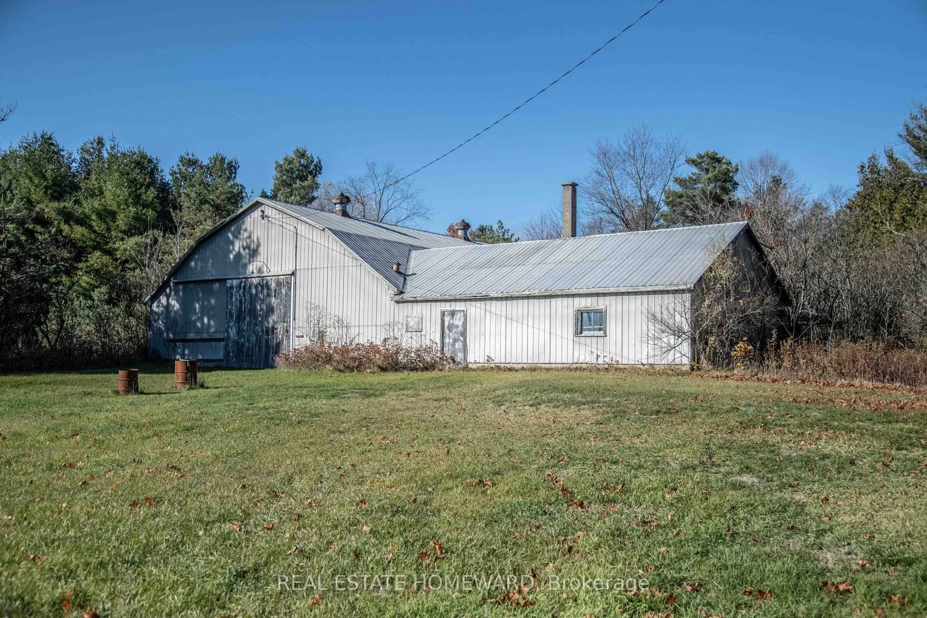 A pic from outside/outdoor area/front of a property/back of a property/a pic from drone, building for 7257 Soper Rd, Clarington Ontario L0A 1E0