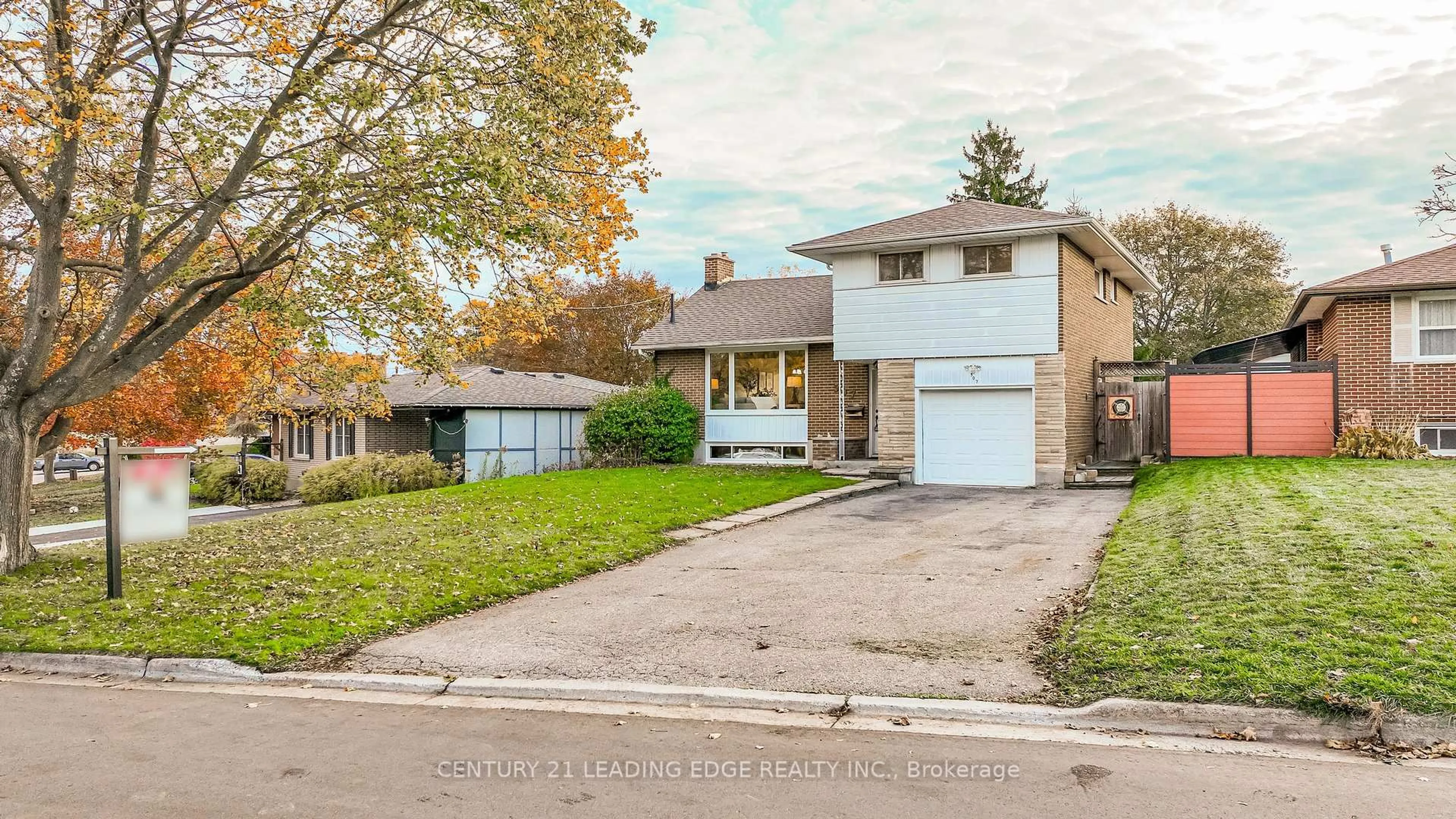 Home with brick exterior material, street for 507 Juliana Dr, Oshawa Ontario L1G 2G1