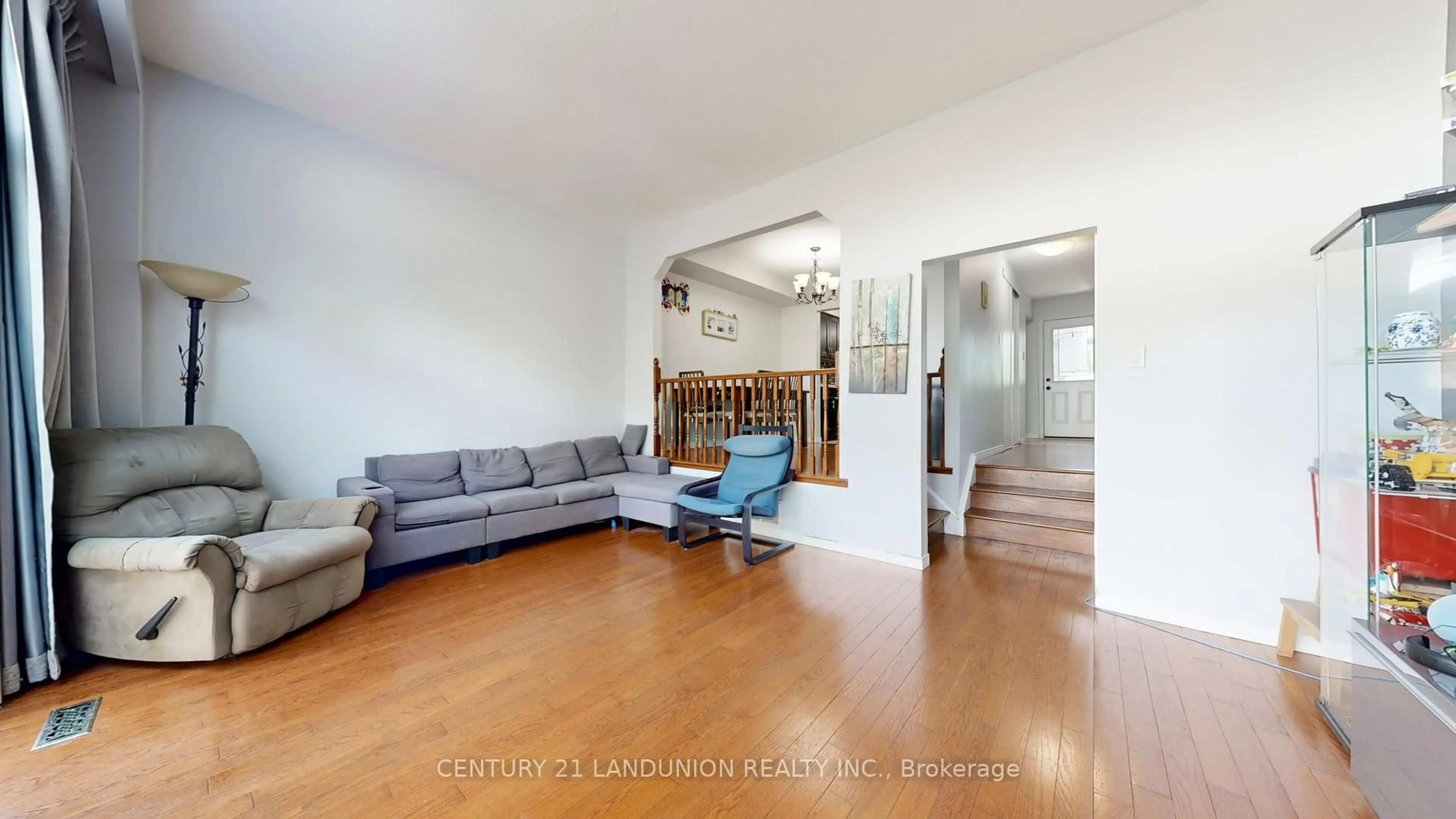 Living room with furniture, unknown for 132 Silver Springs Blvd, Toronto Ontario M1V 1N1