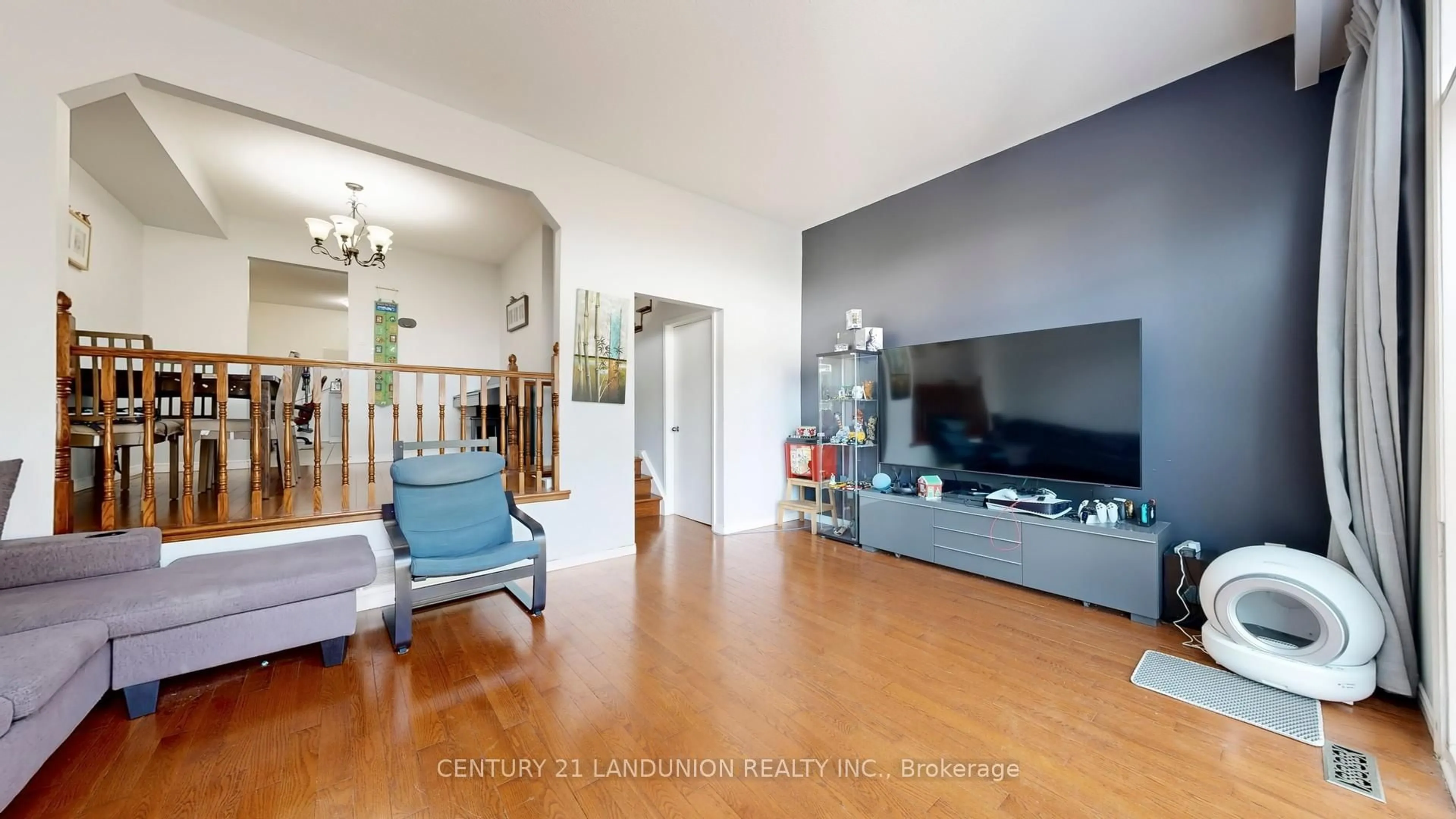 Living room with furniture, unknown for 132 Silver Springs Blvd, Toronto Ontario M1V 1N1