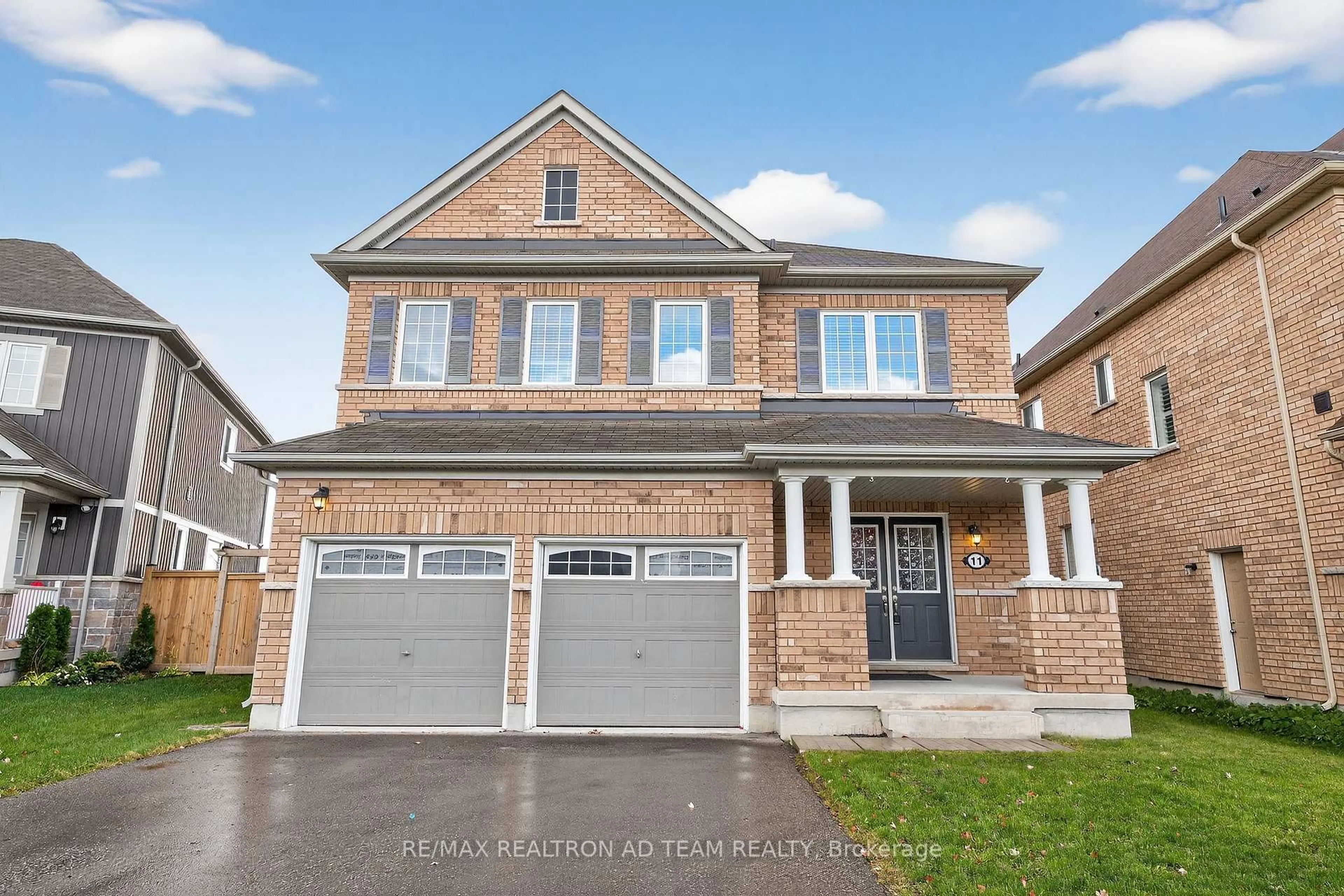Home with brick exterior material, street for 11 Kilpatrick Crt, Clarington Ontario L1C 0V1