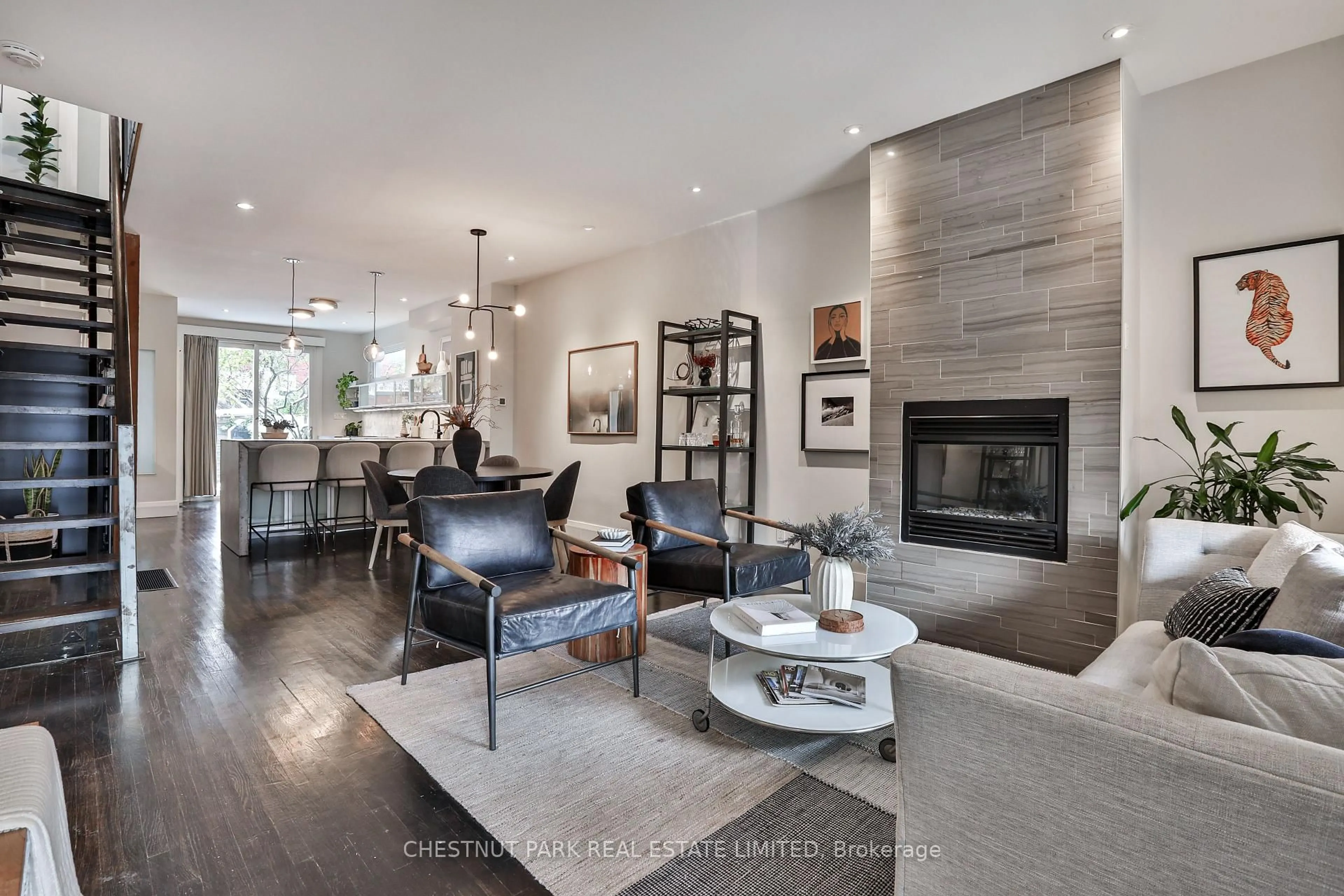 Living room with furniture, unknown for 122 Ivy Ave, Toronto Ontario M4L 2H7