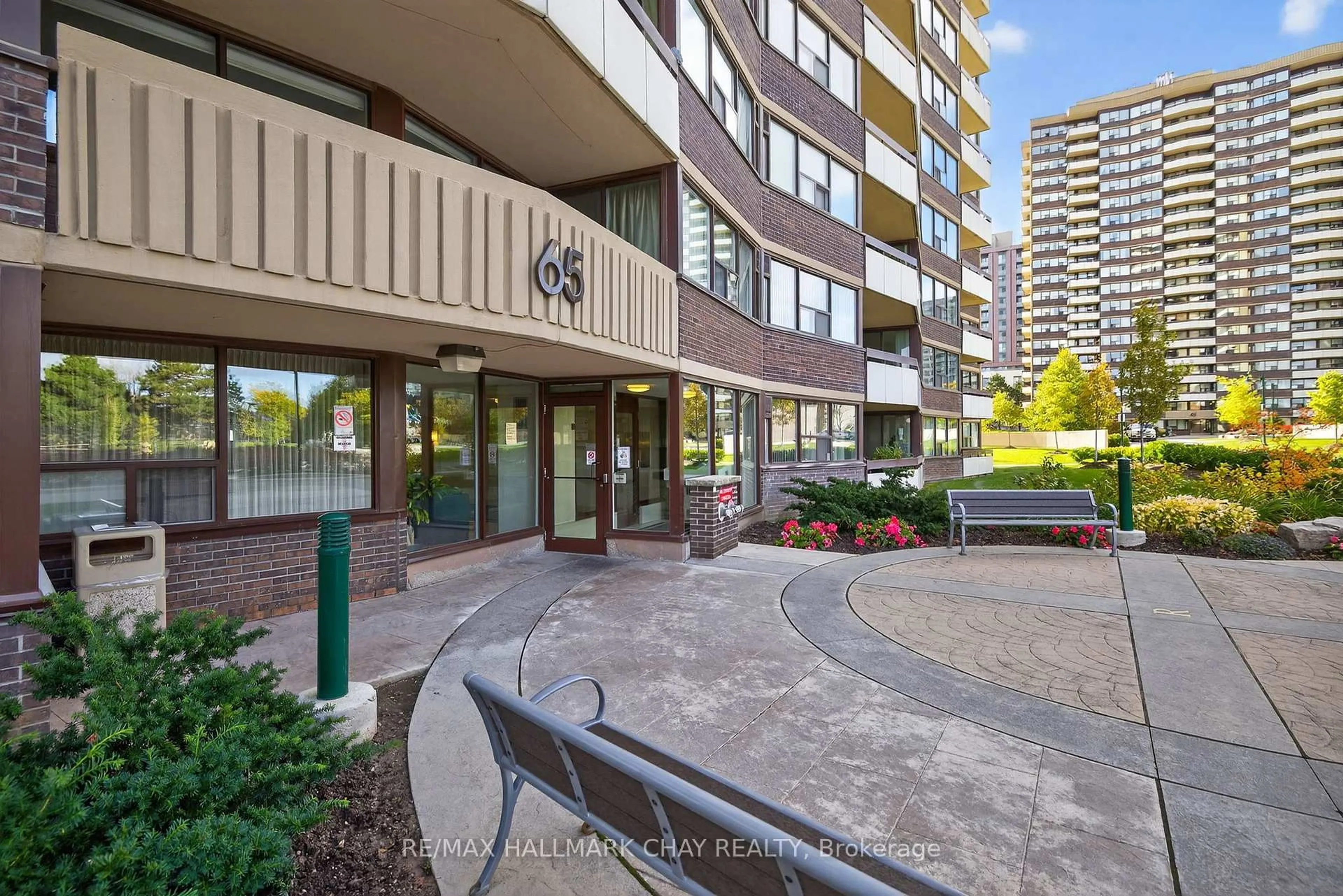 Indoor foyer for 65 Huntingdale Blvd #2002, Toronto Ontario M1W 2P1