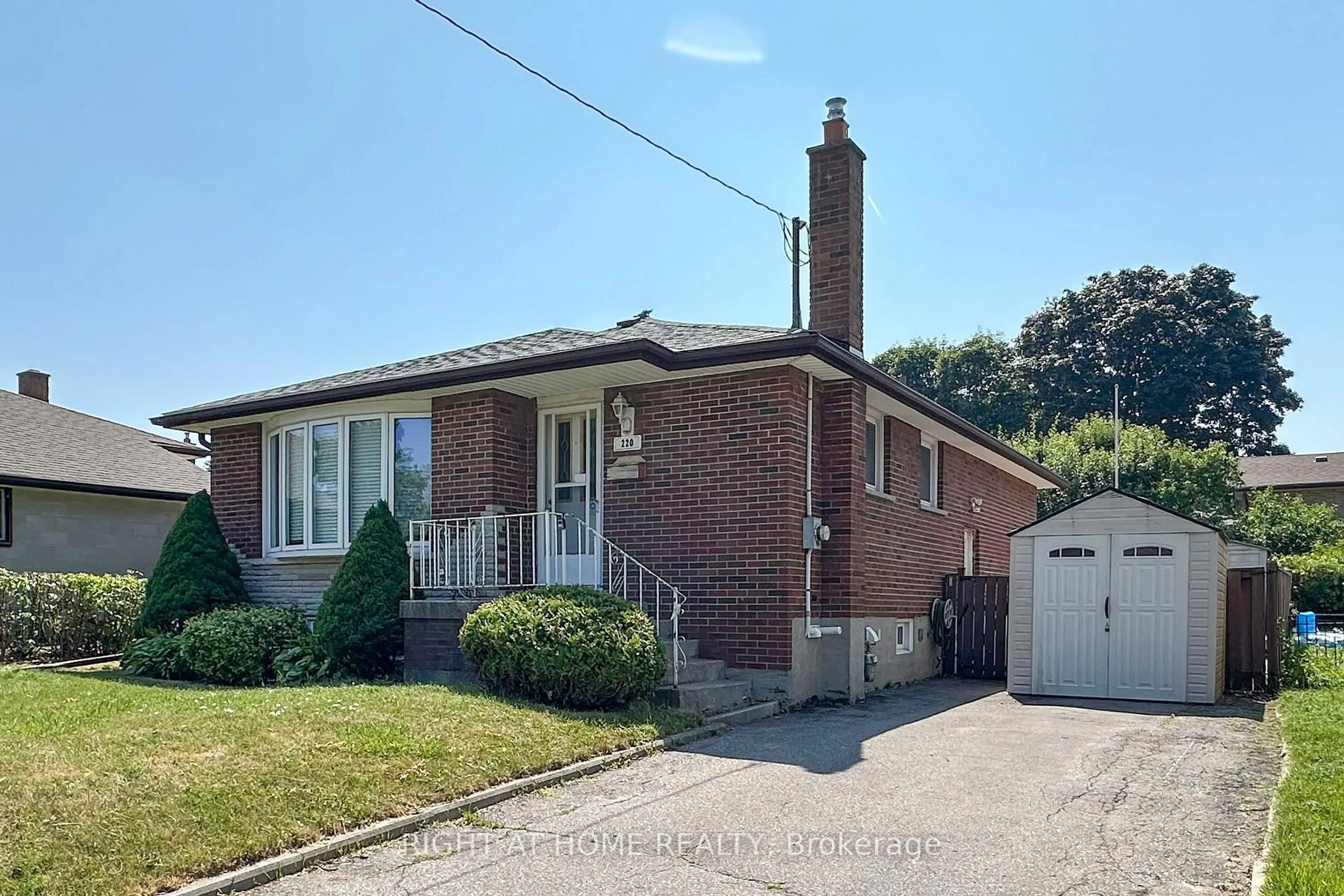 Home with brick exterior material, street for 220 Linden Crt, Oshawa Ontario L1H 6R1