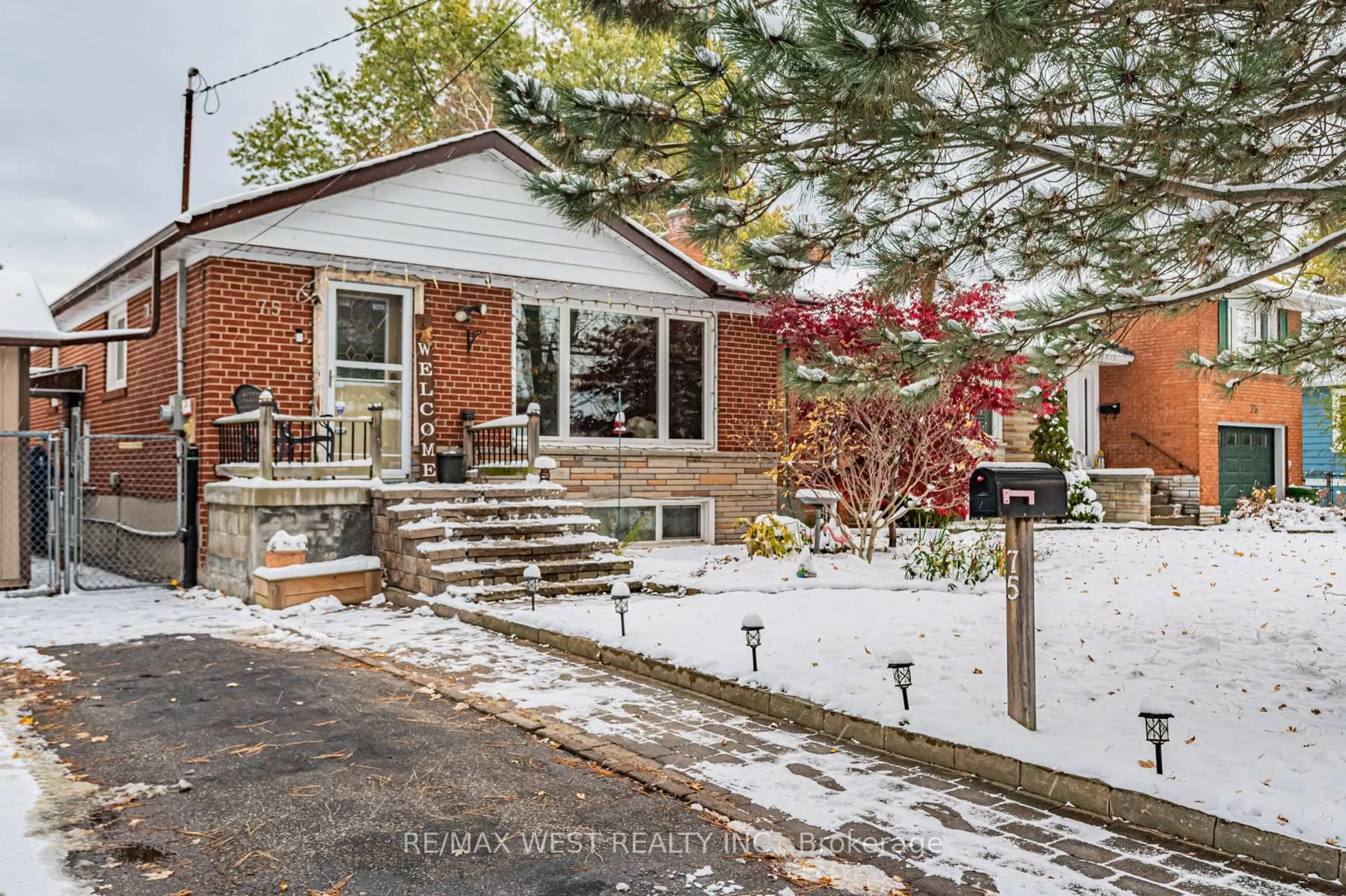 Home with brick exterior material, street for 75 Homestead Rd, Toronto Ontario M1E 3S1