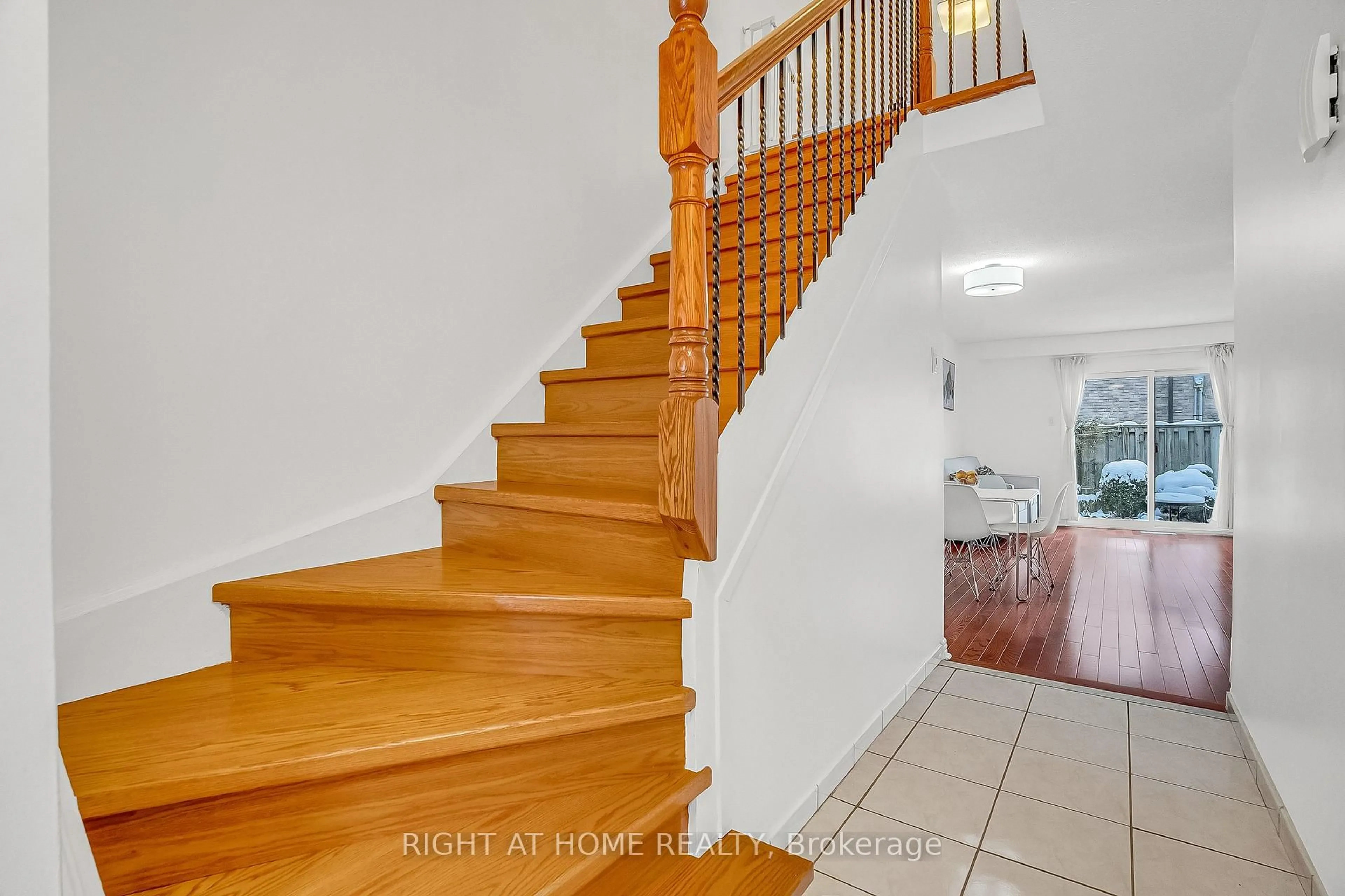 Stairs for 1121 Sandhurst Circ #42, Toronto Ontario M1V 1V4