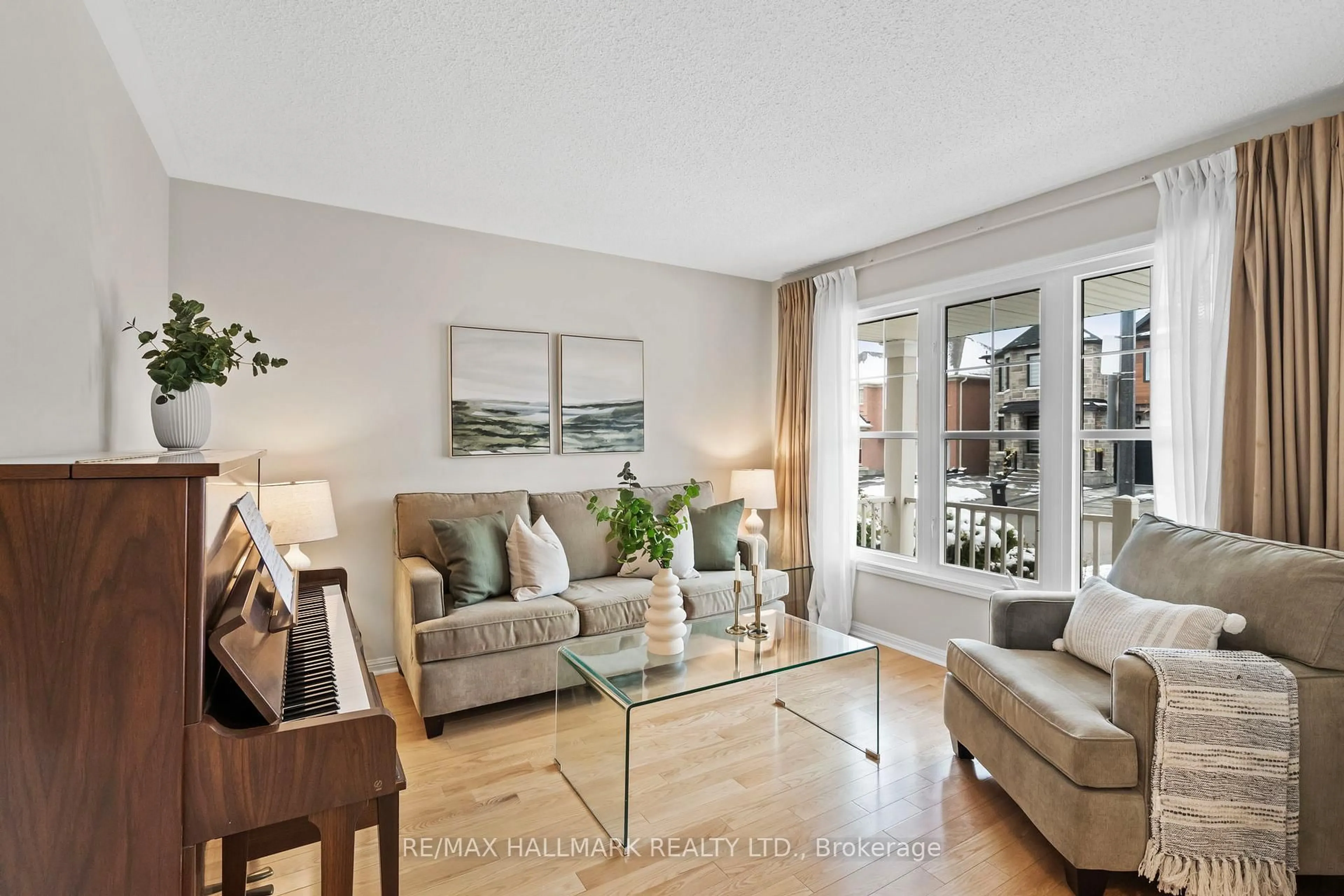 Living room with furniture, unknown for 76 Upper Rouge Tr, Toronto Ontario M1B 6K4