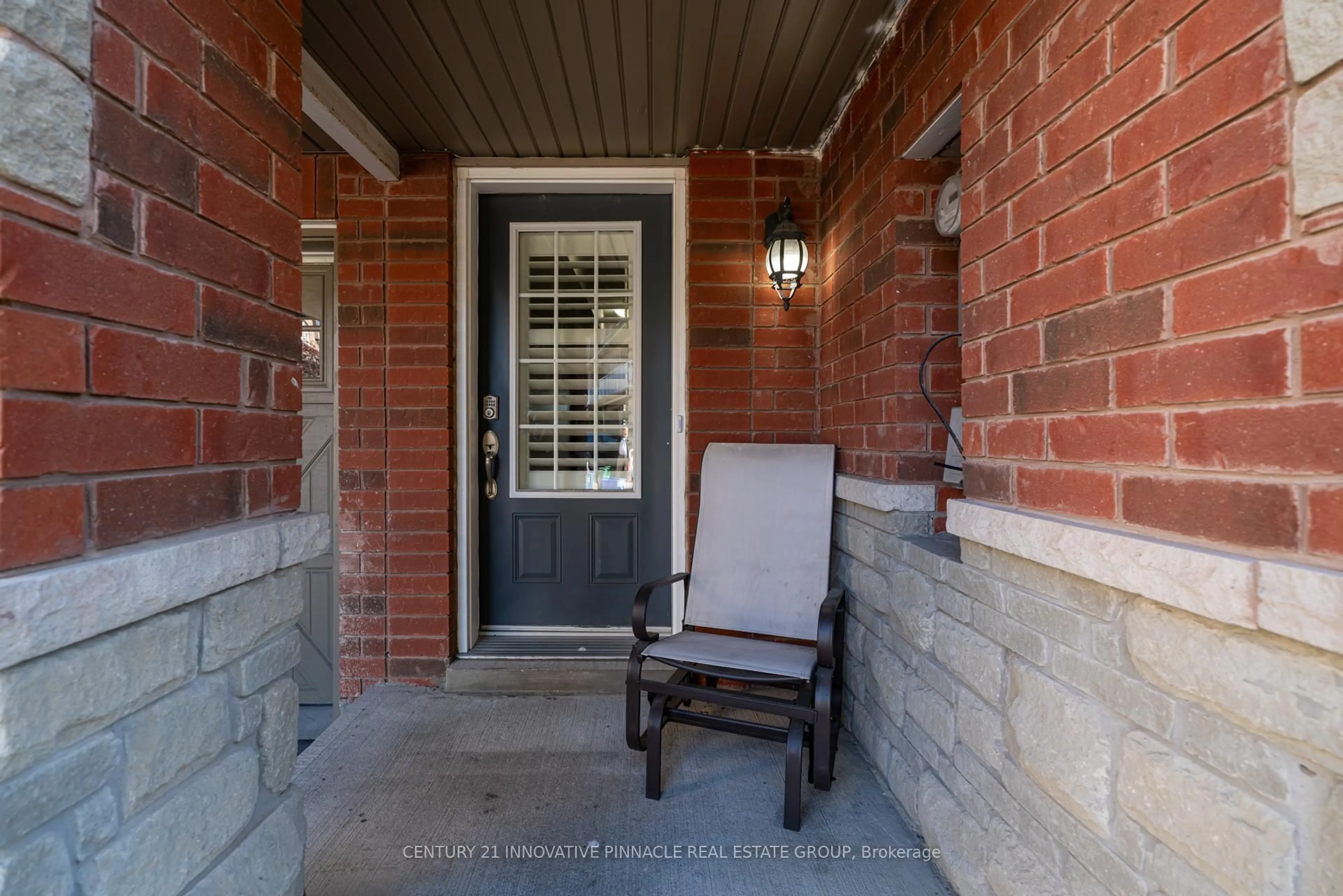 Home with brick exterior material, street for 1701 Finch Ave #9, Pickering Ontario L1V 0B7