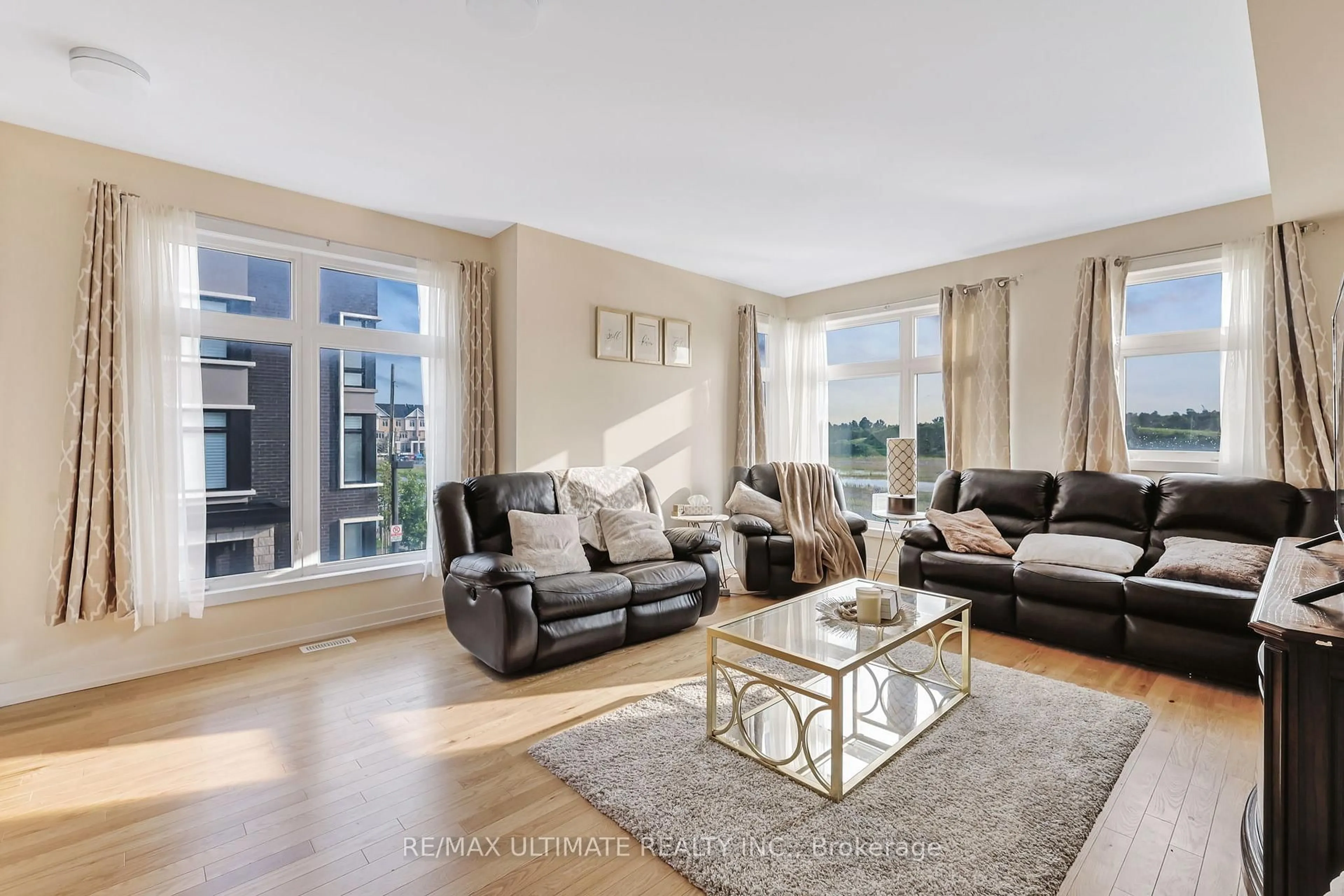 Living room with furniture, unknown for 2632 Castlegate Crossing Dr, Pickering Ontario L1X 0H6