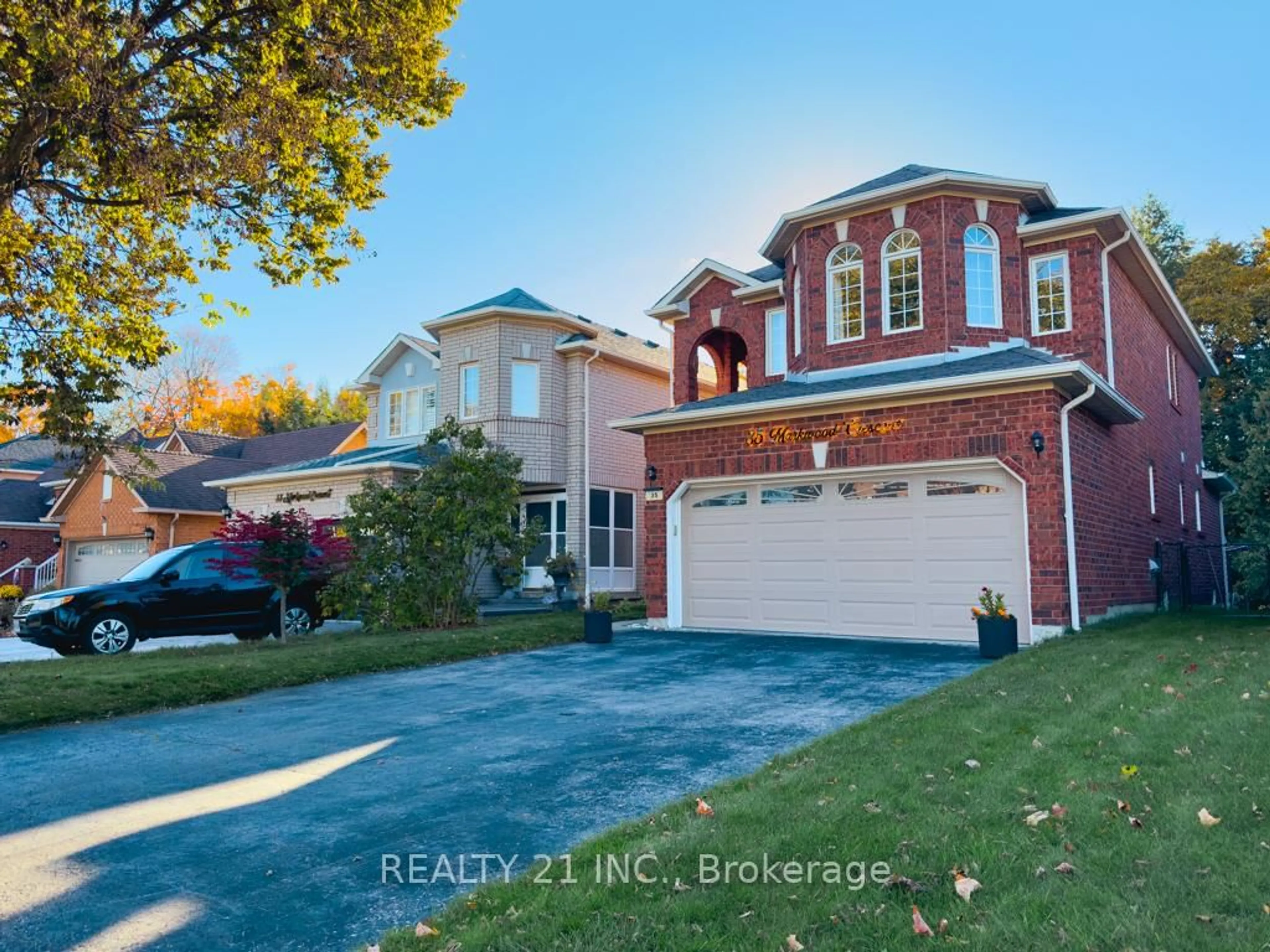 Home with brick exterior material, street for 35 Markwood Cres, Whitby Ontario L1R 2S3